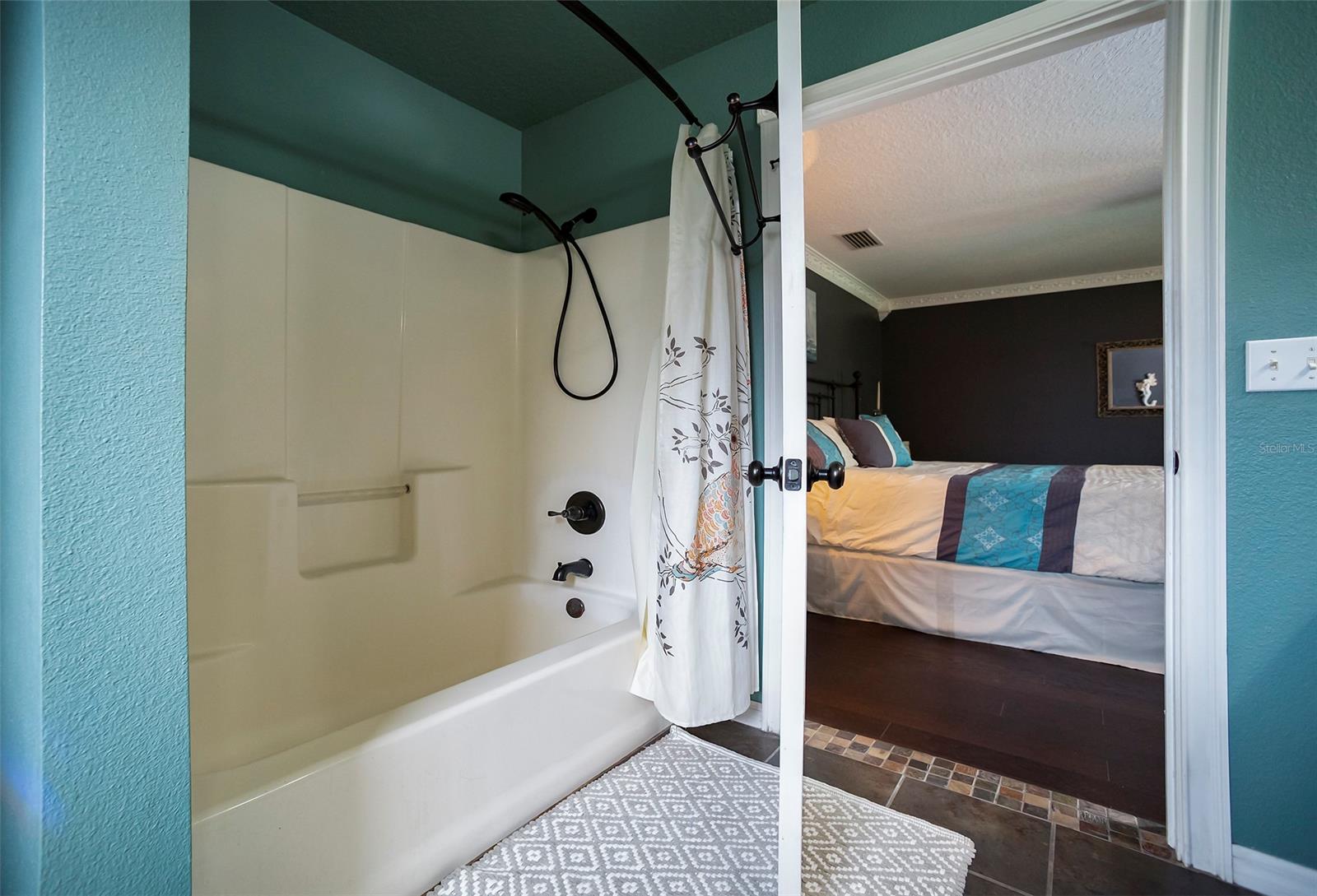 Florida Shores 01 - Residential