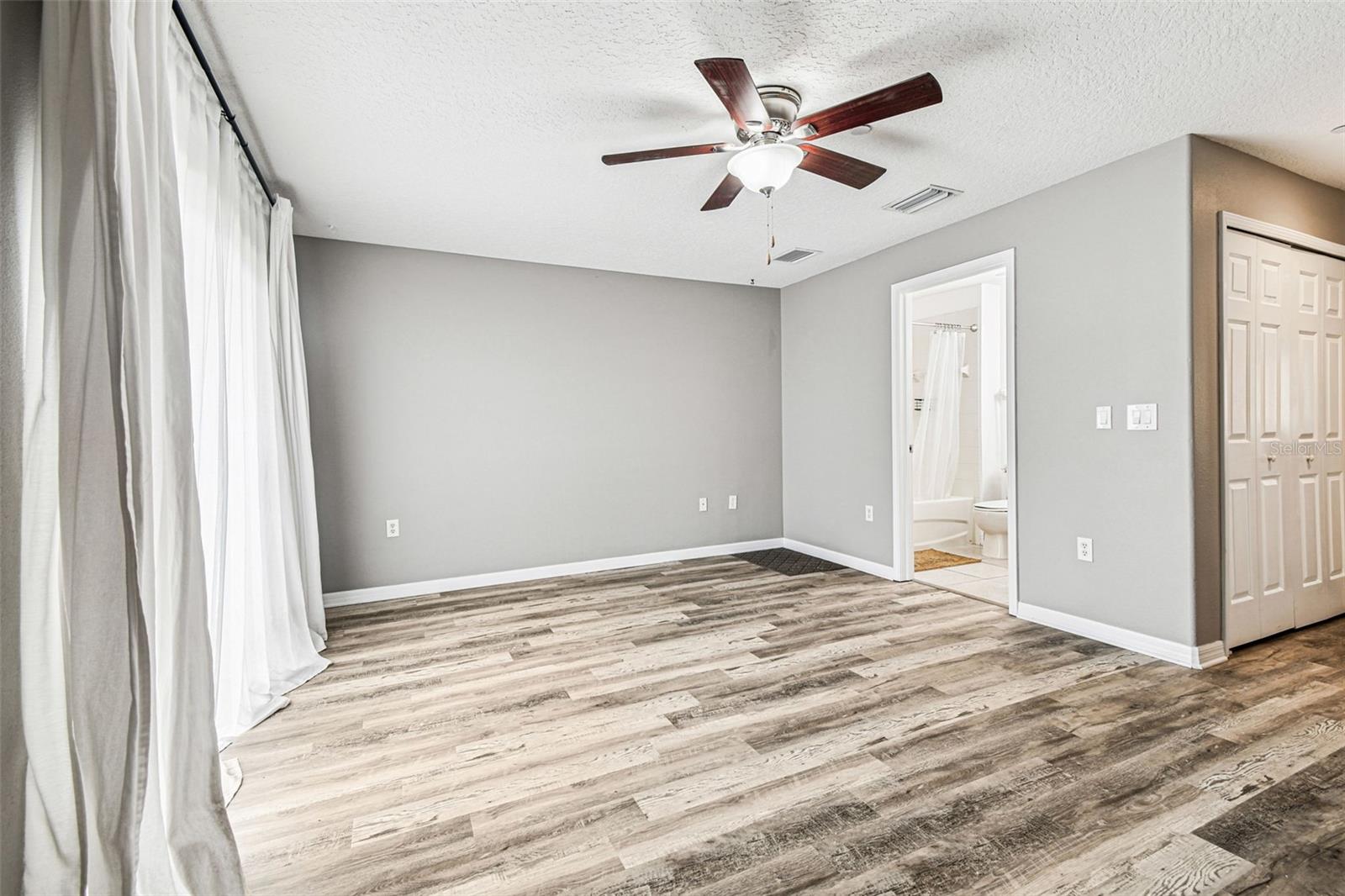 2503 MIDDLETON GROVE DRIVE