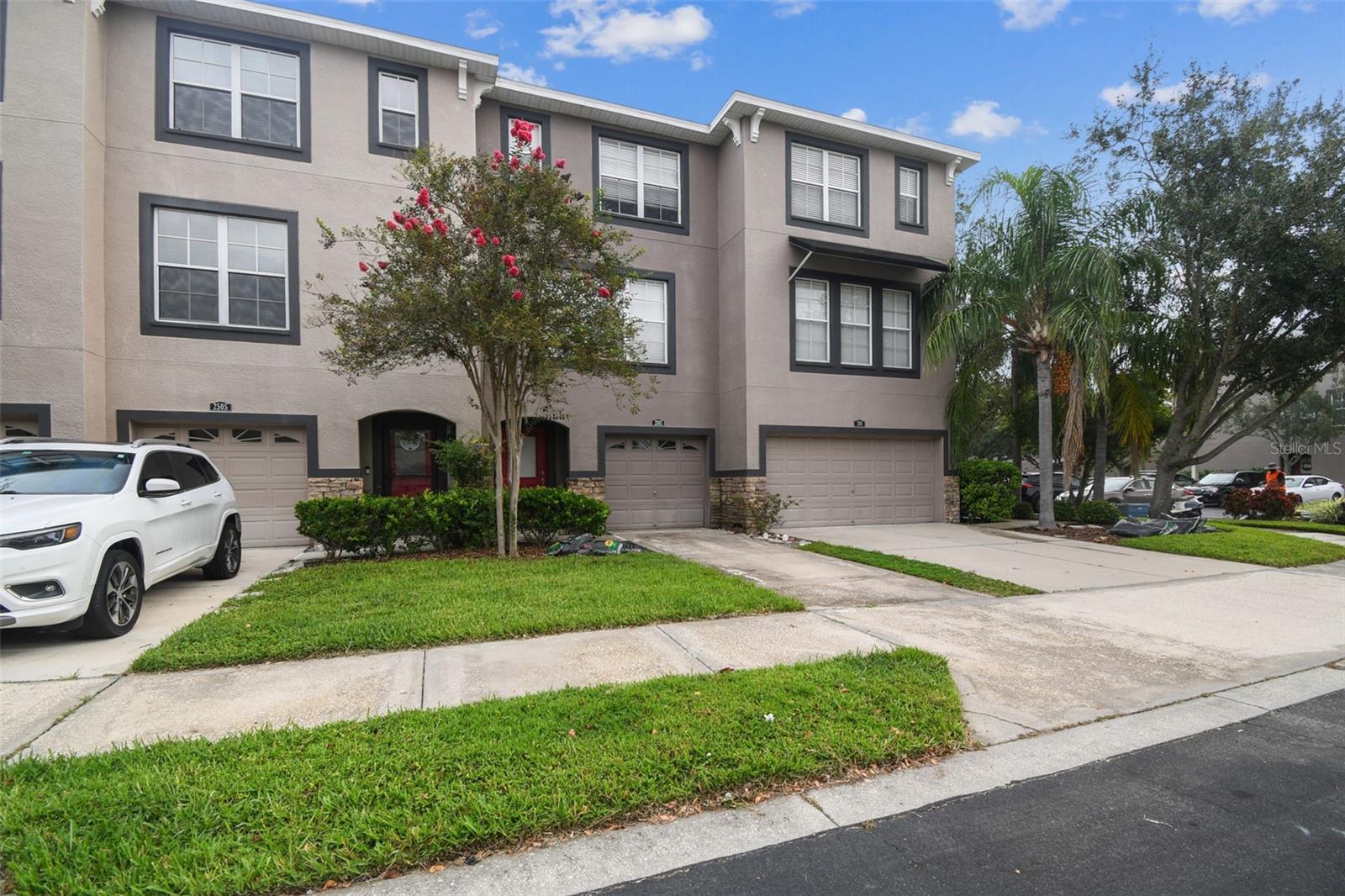 2503 MIDDLETON GROVE DRIVE