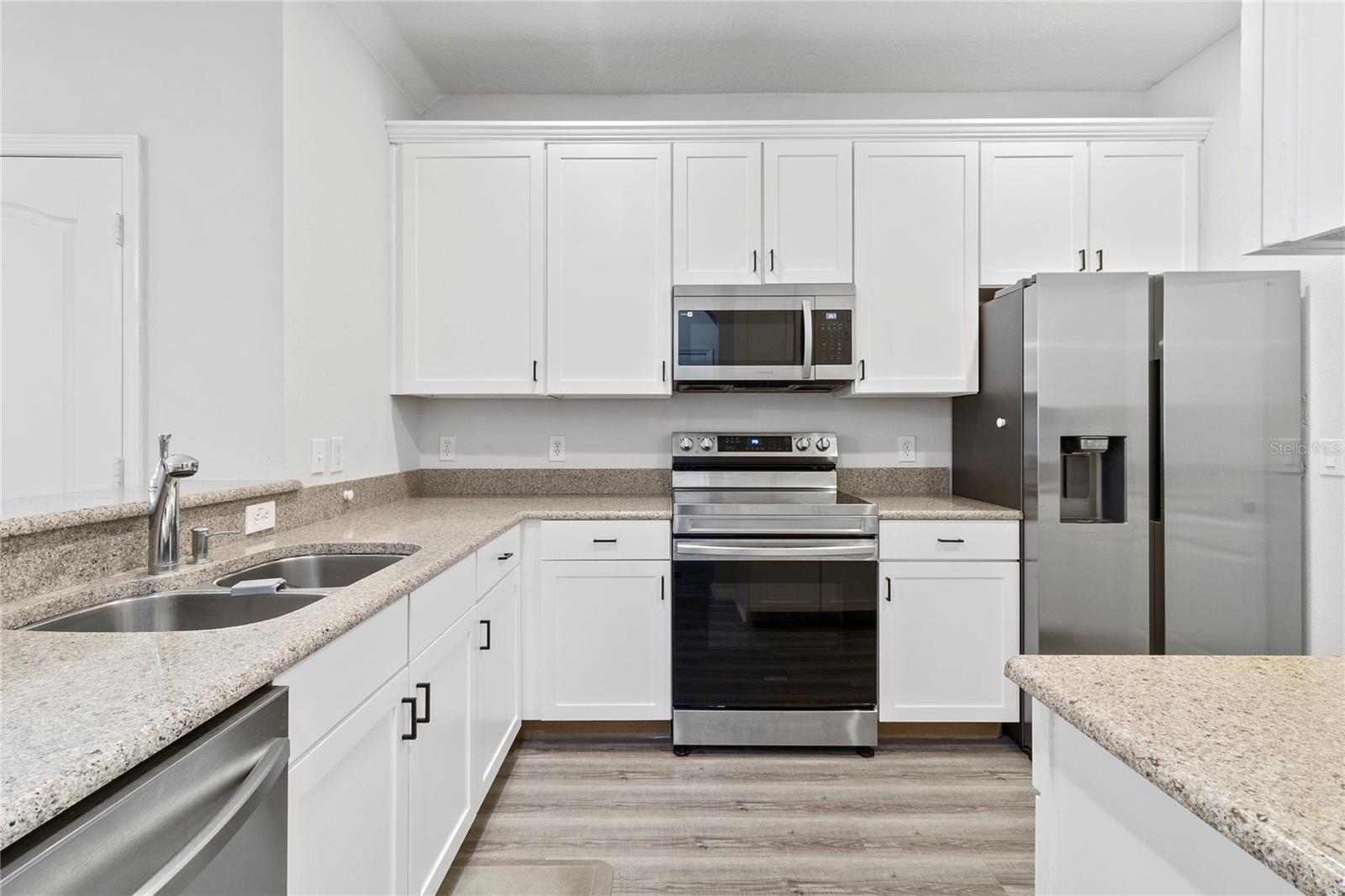 3257 VILLA STRADA WAY
