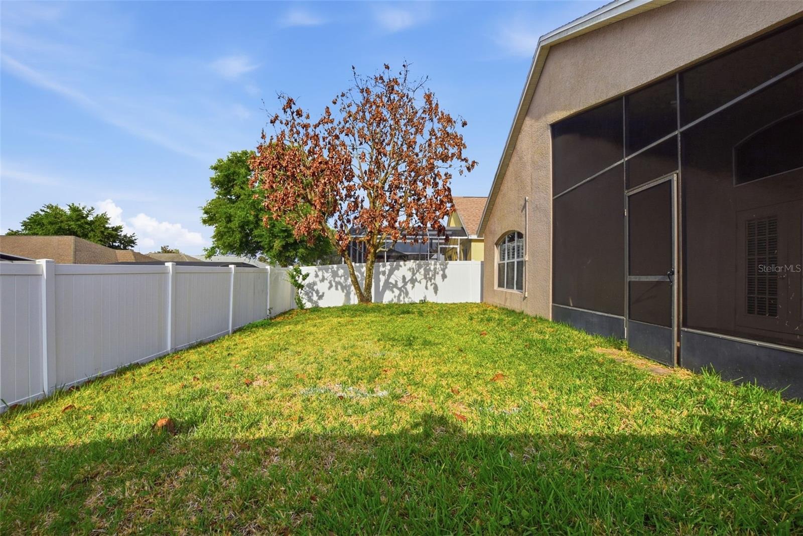 WESTON HILLS SUB - Residential