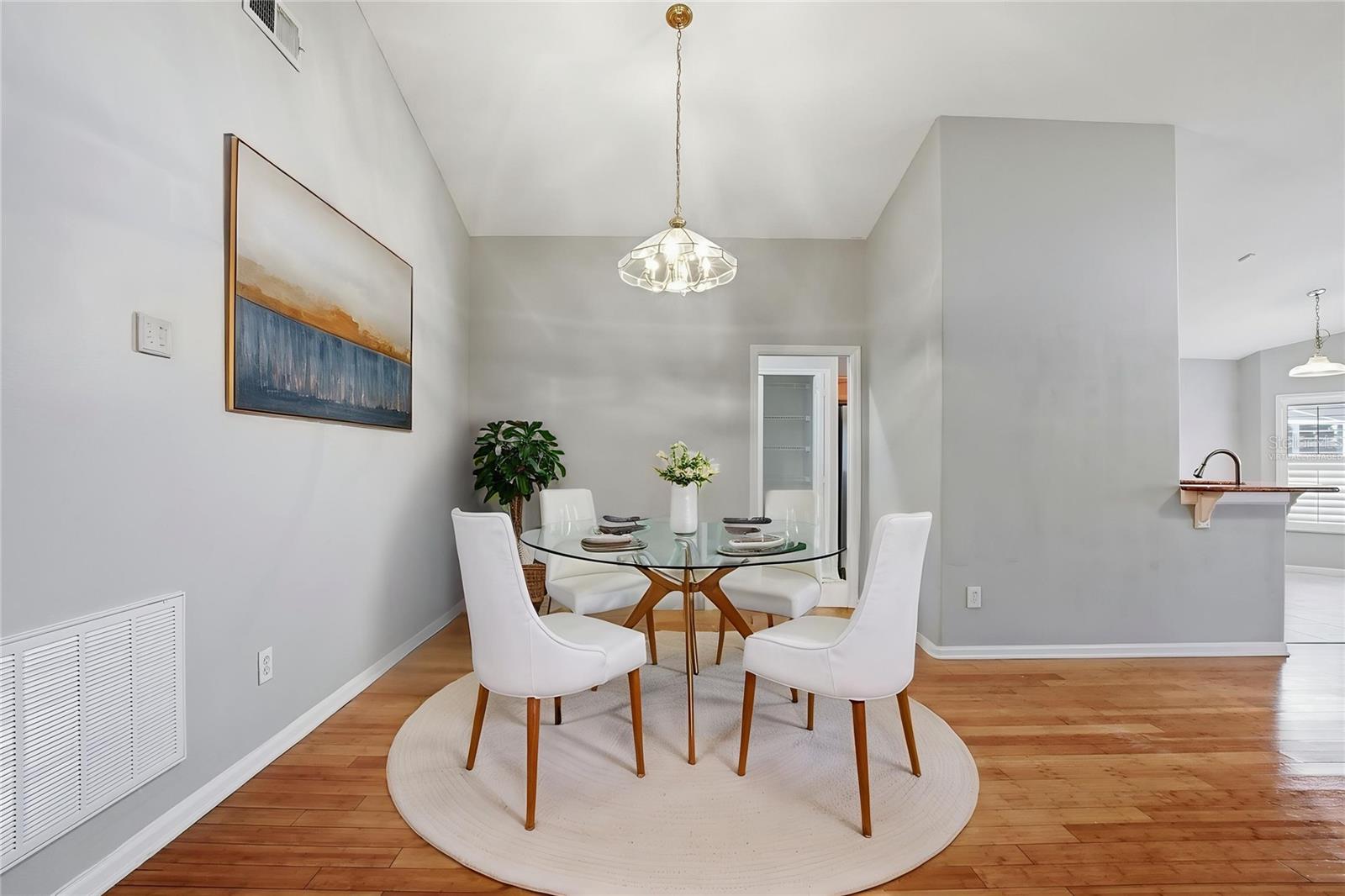 WESTON HILLS SUB - Residential