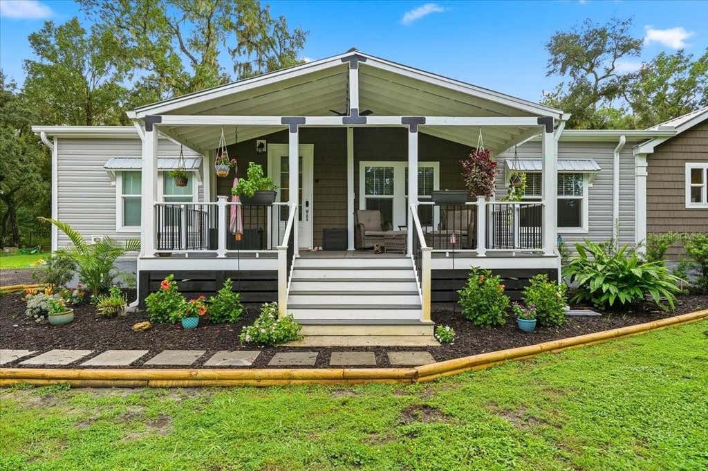 Photo of 22256 Cheraton Road, Brooksville, FL 34602 (MLS # L4963961)