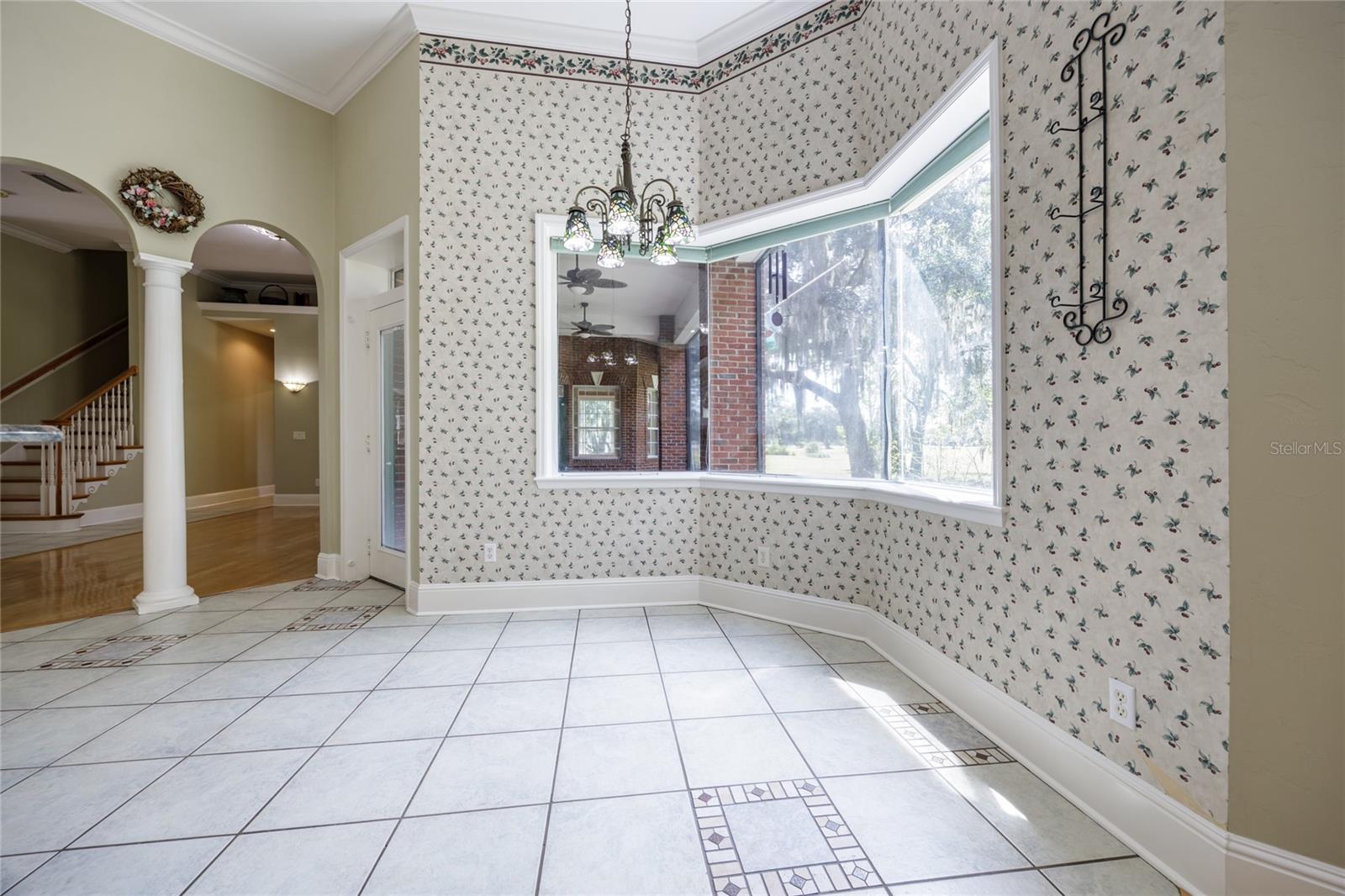 COUNTRY CLUB ESTATES - Residential