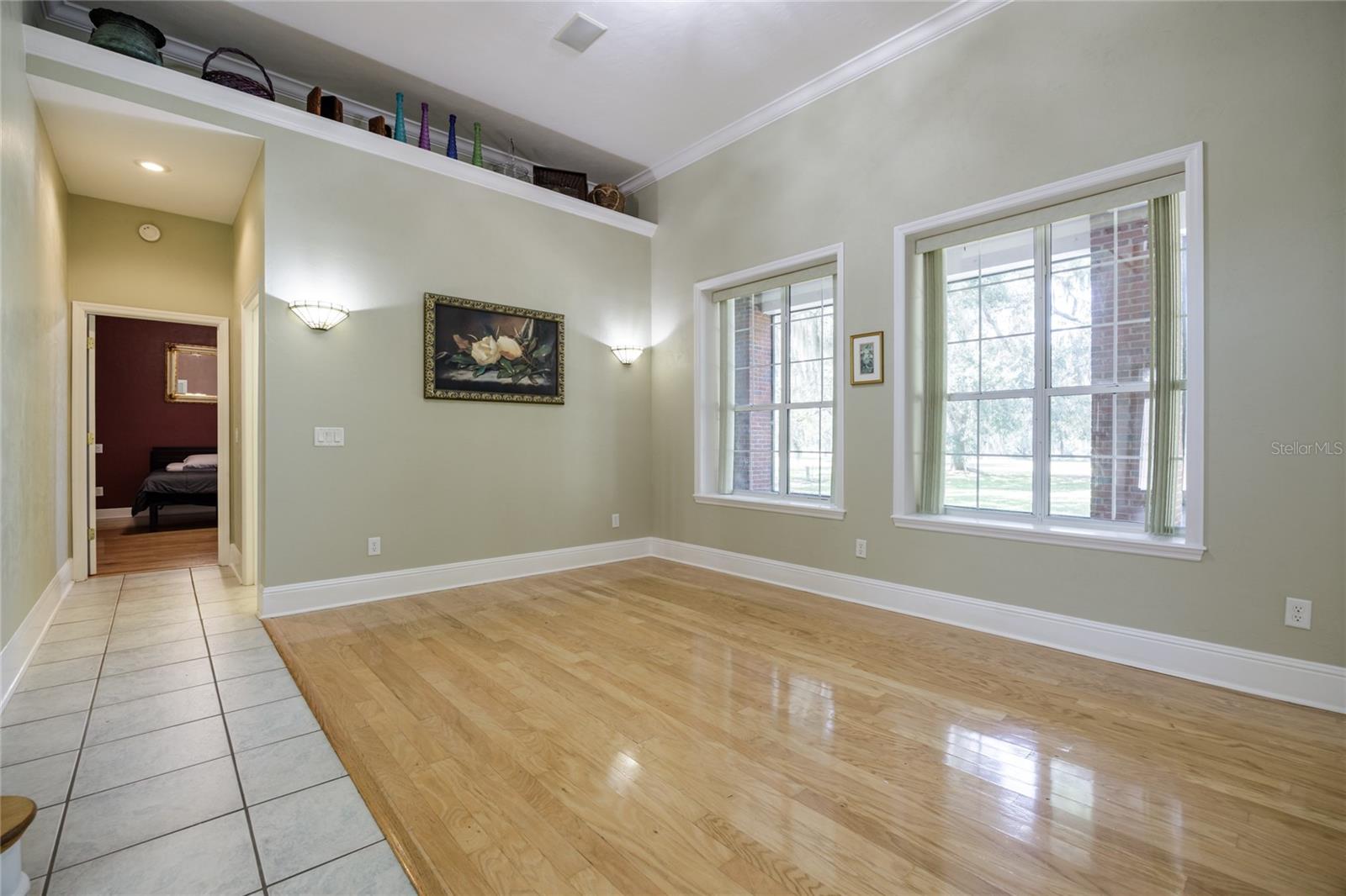 COUNTRY CLUB ESTATES - Residential