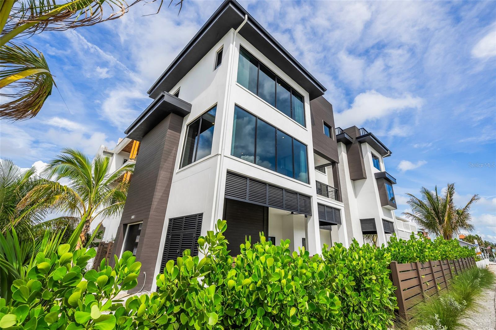 CORTEZ BEACH - Residential