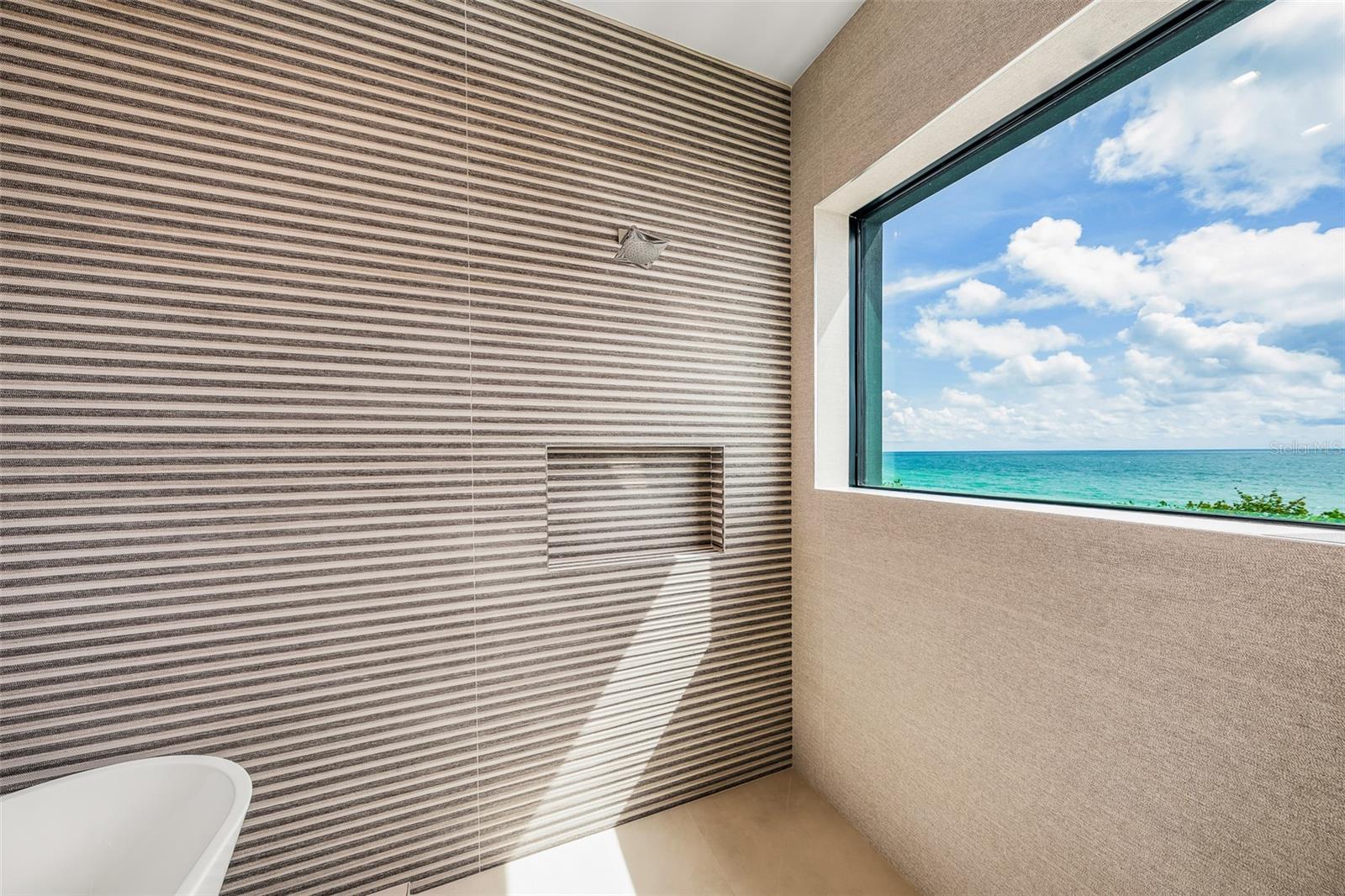 CORTEZ BEACH - Residential