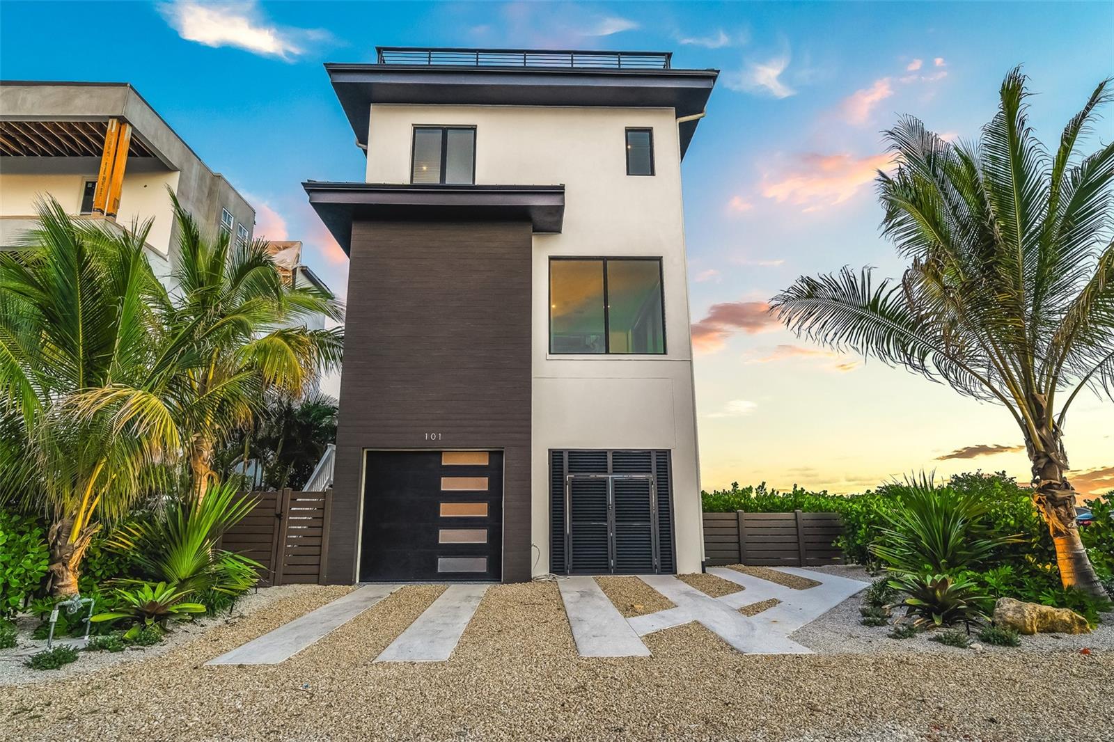 CORTEZ BEACH - Residential