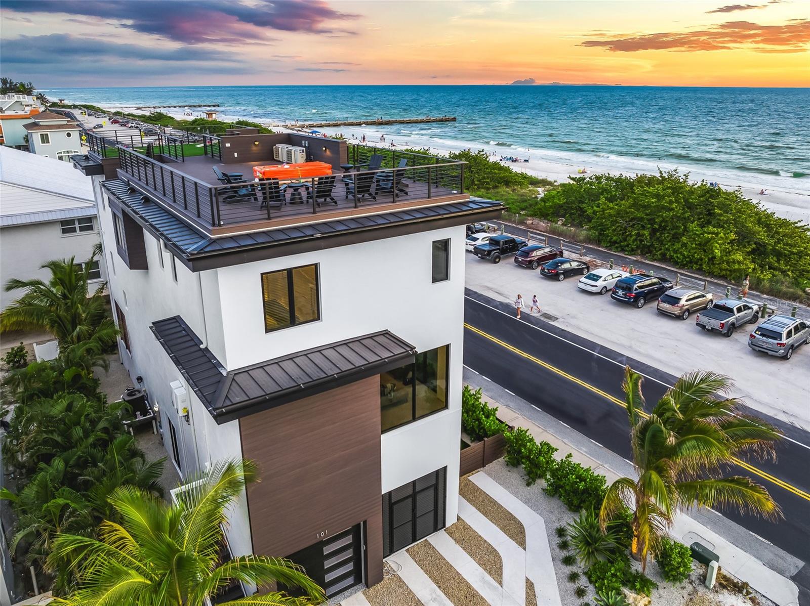 CORTEZ BEACH - Residential