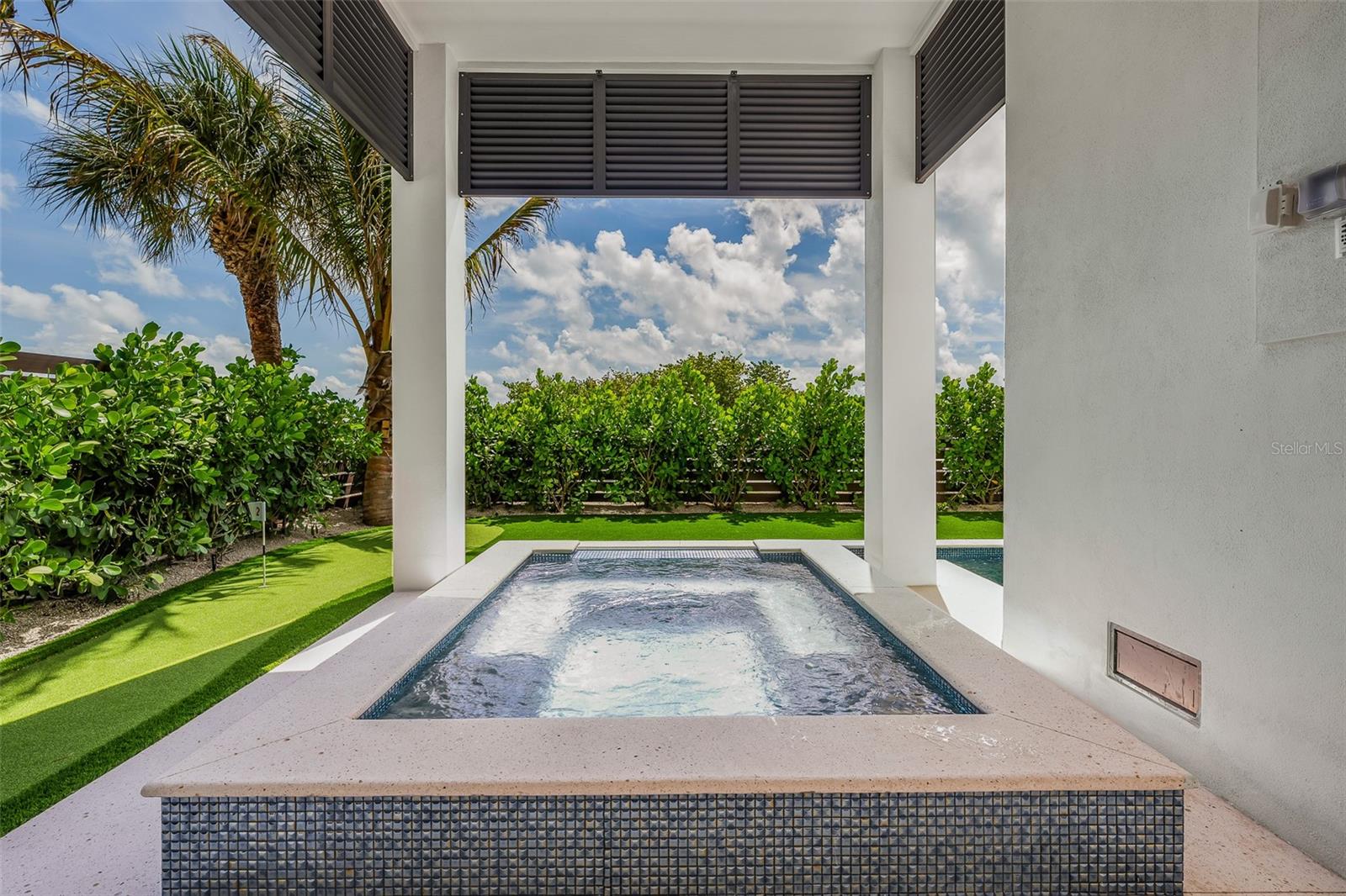CORTEZ BEACH - Residential