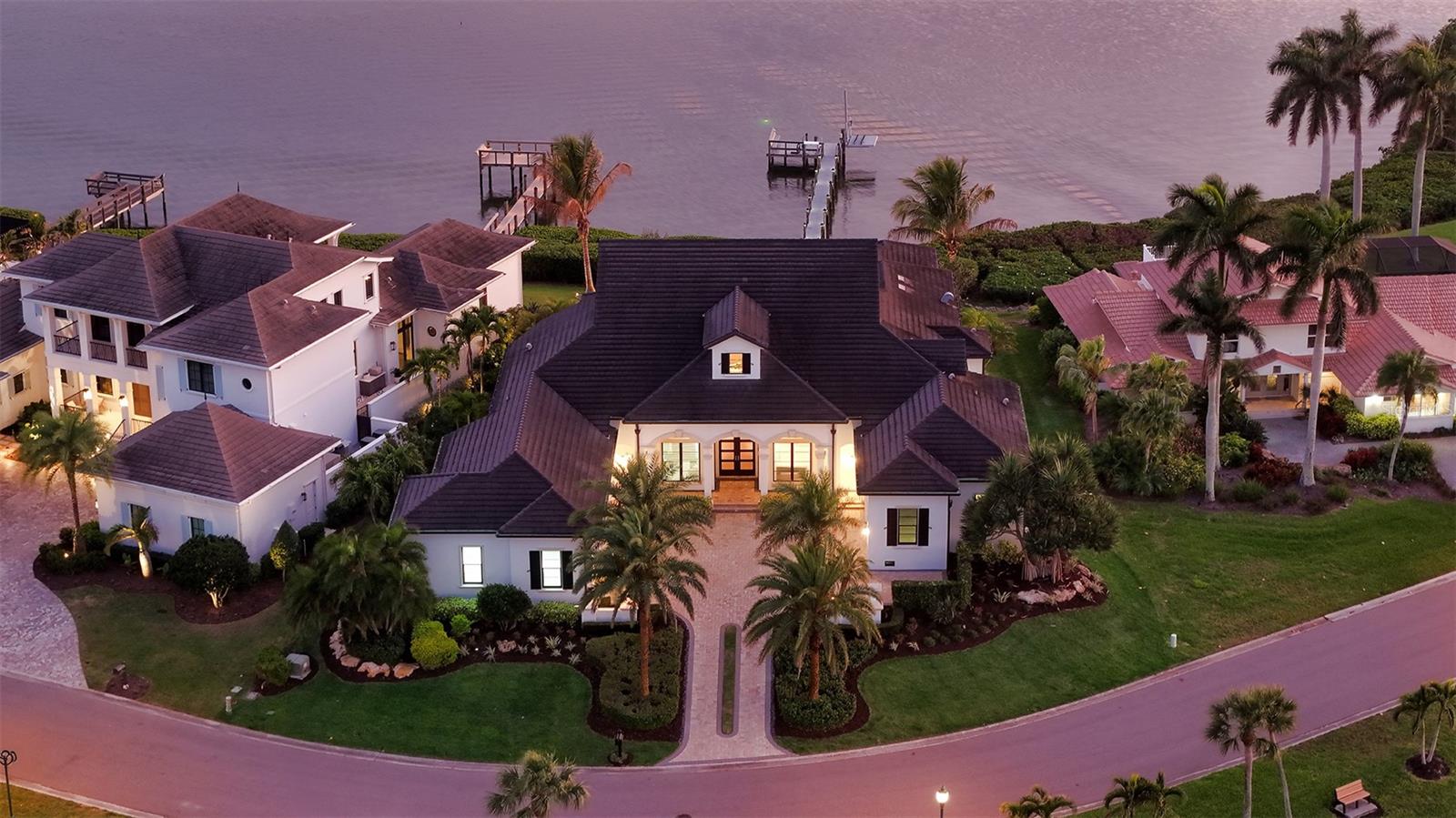 313 LOOKOUT POINT DRIVE