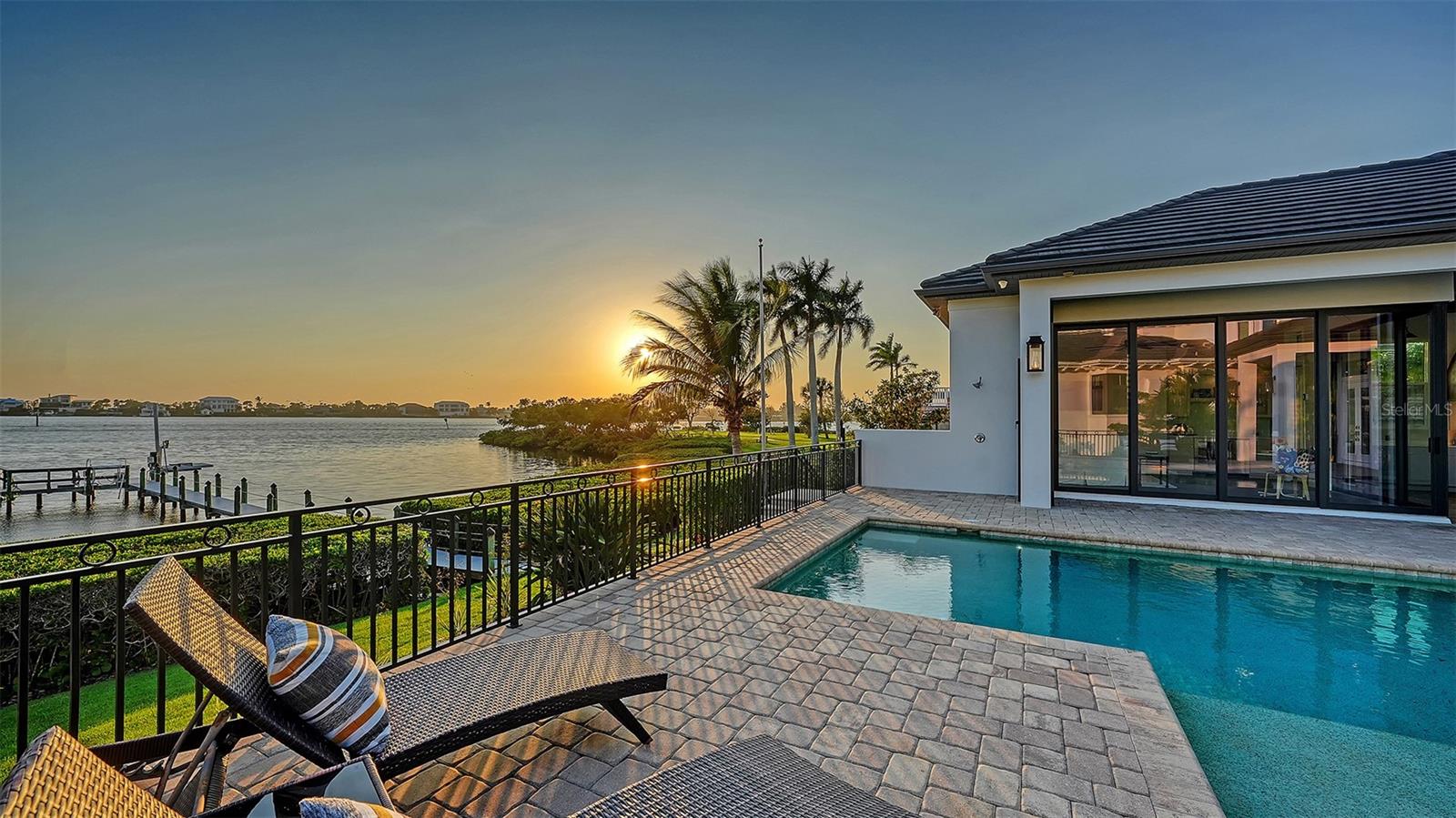 SOUTHBAY YACHT & RACQUET CLUB - Residential