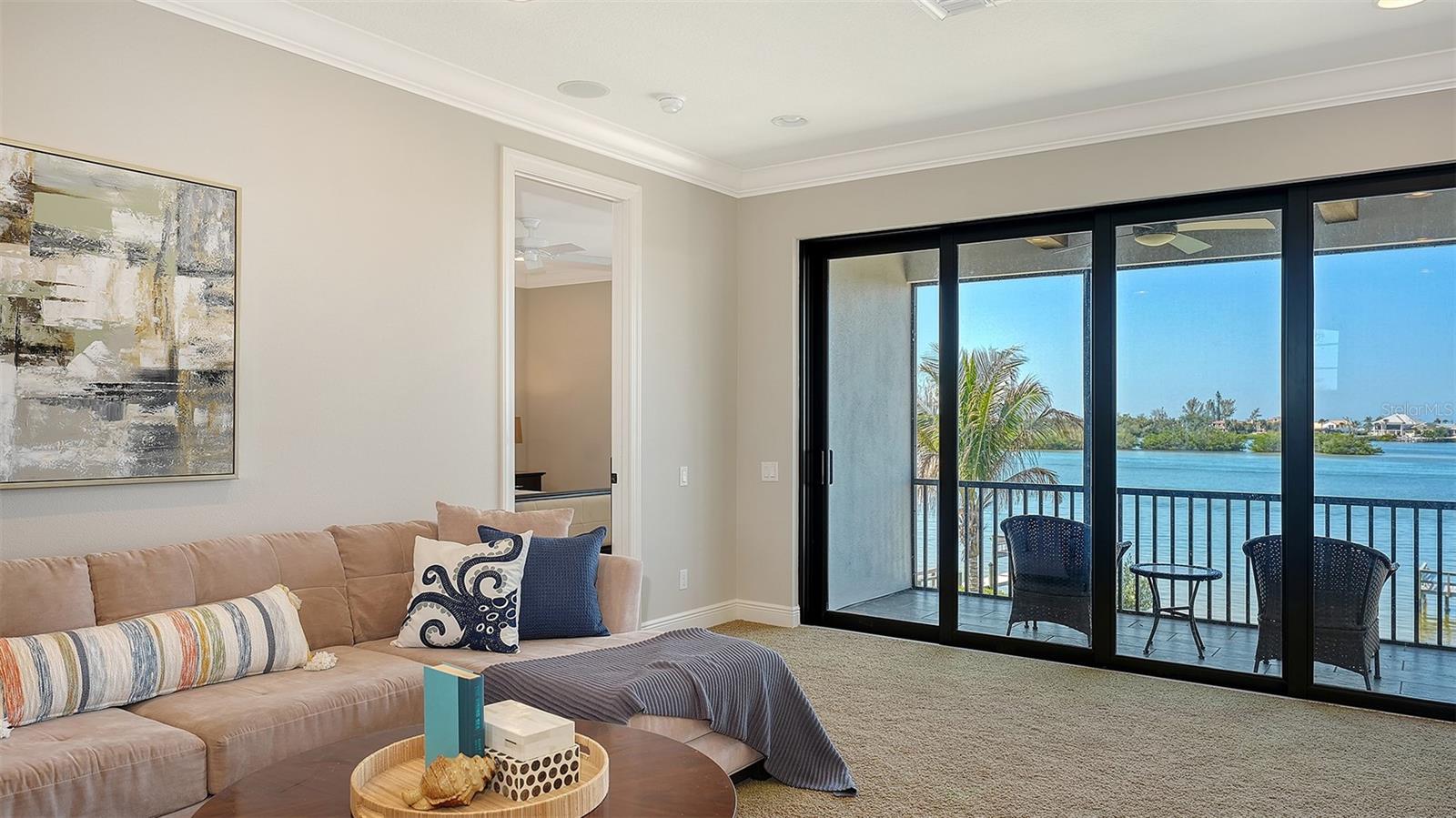 SOUTHBAY YACHT & RACQUET CLUB - Residential