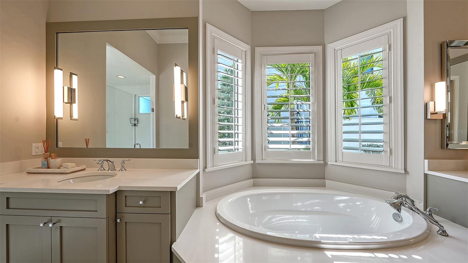 SOUTHBAY YACHT & RACQUET CLUB - Residential