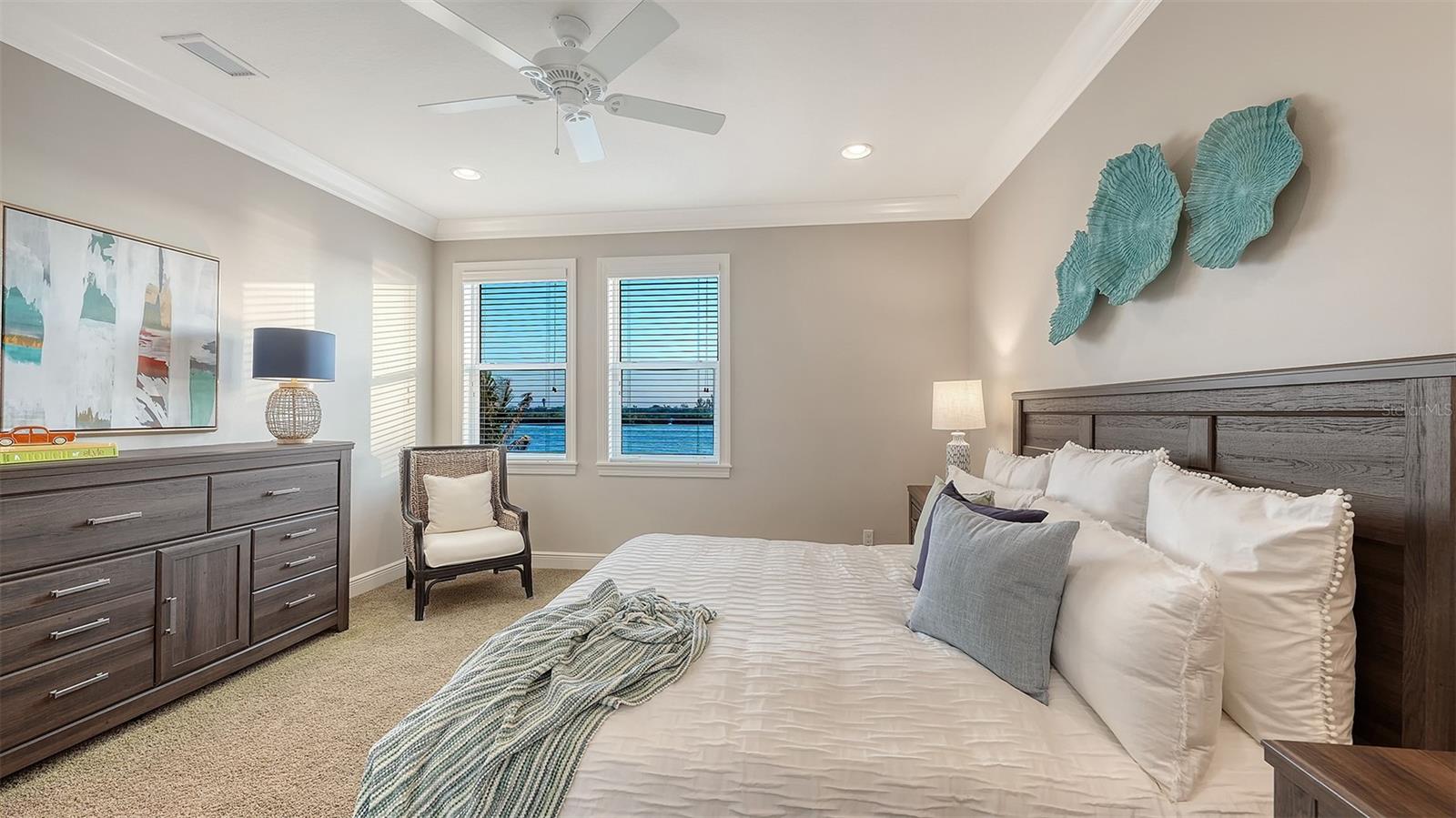 SOUTHBAY YACHT & RACQUET CLUB - Residential