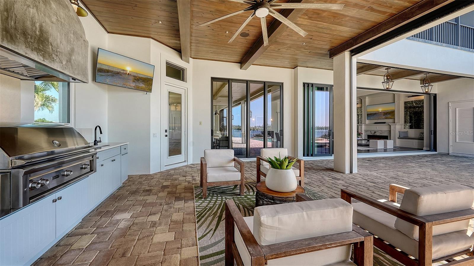 SOUTHBAY YACHT & RACQUET CLUB - Residential