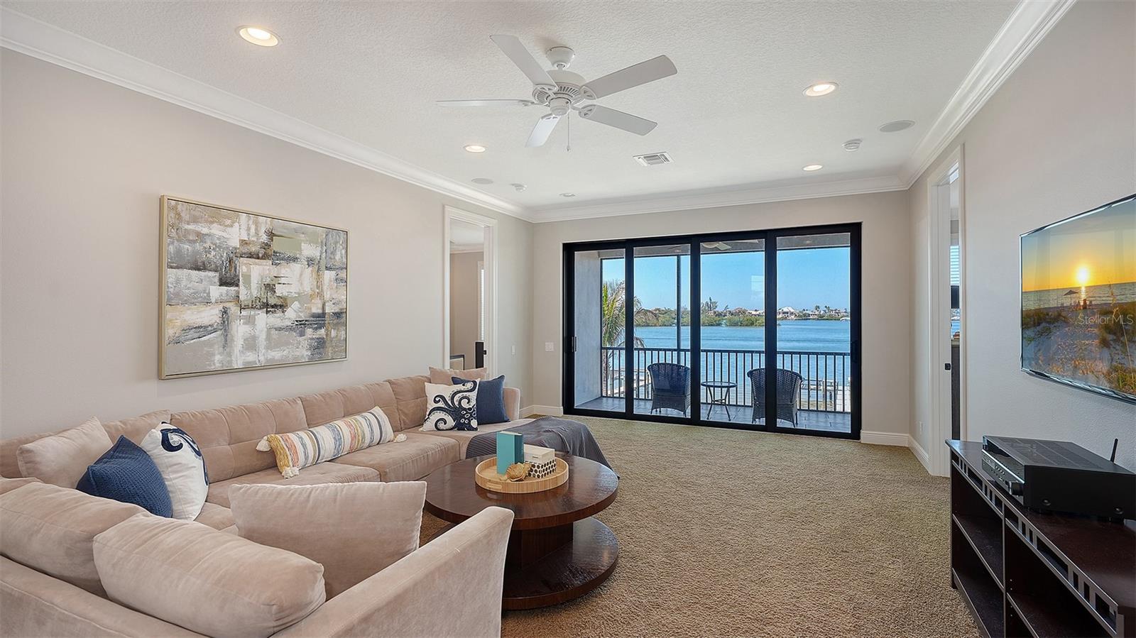 SOUTHBAY YACHT & RACQUET CLUB - Residential