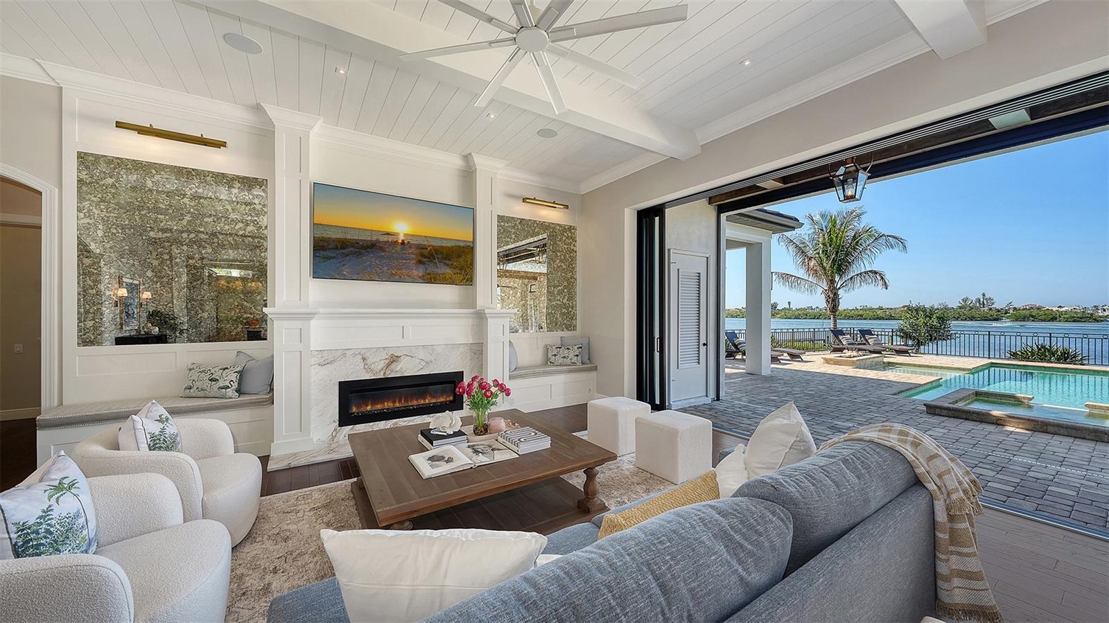 SOUTHBAY YACHT & RACQUET CLUB - Residential