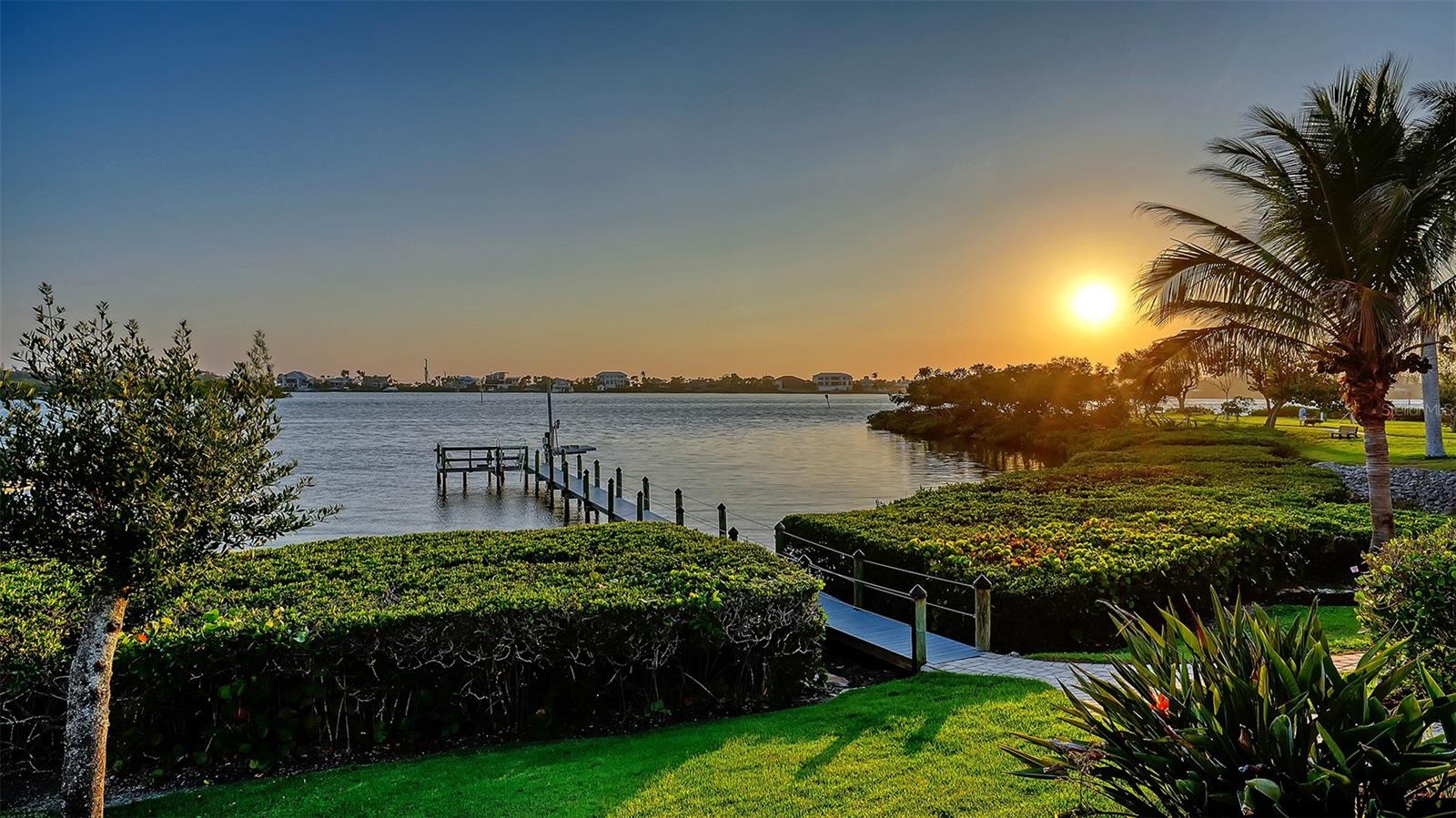 SOUTHBAY YACHT & RACQUET CLUB - Residential