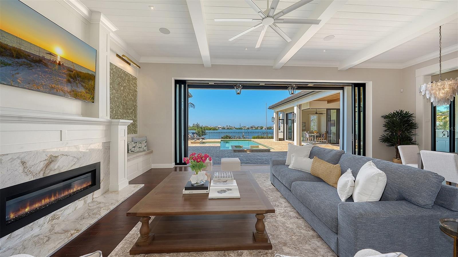 SOUTHBAY YACHT & RACQUET CLUB - Residential