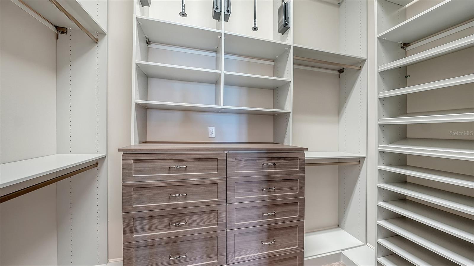 SOUTHBAY YACHT & RACQUET CLUB - Residential