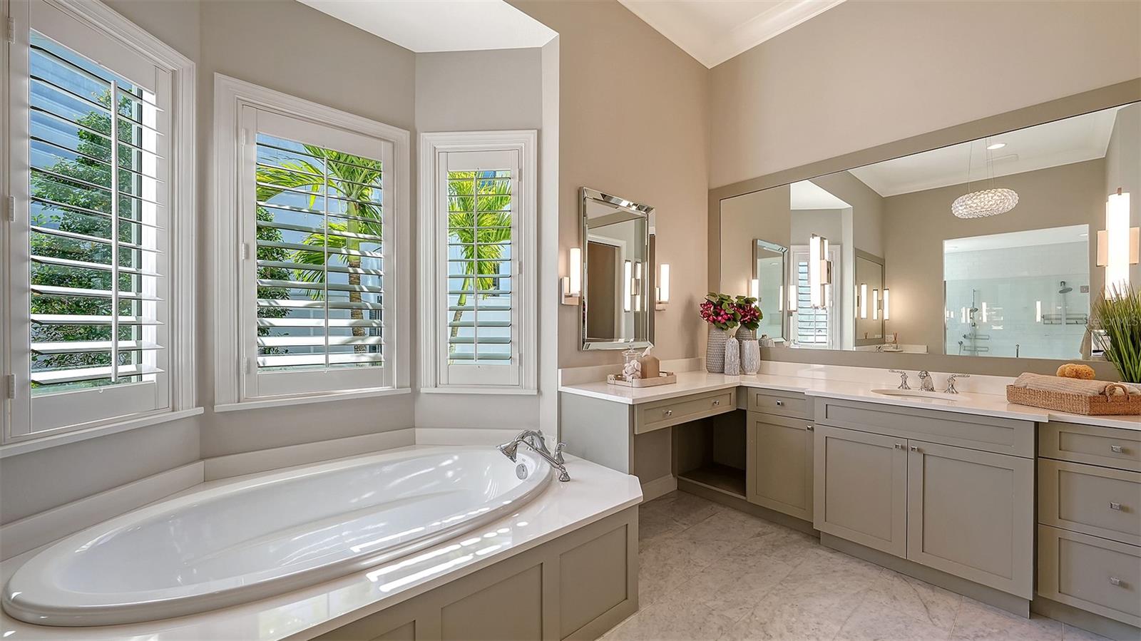 SOUTHBAY YACHT & RACQUET CLUB - Residential