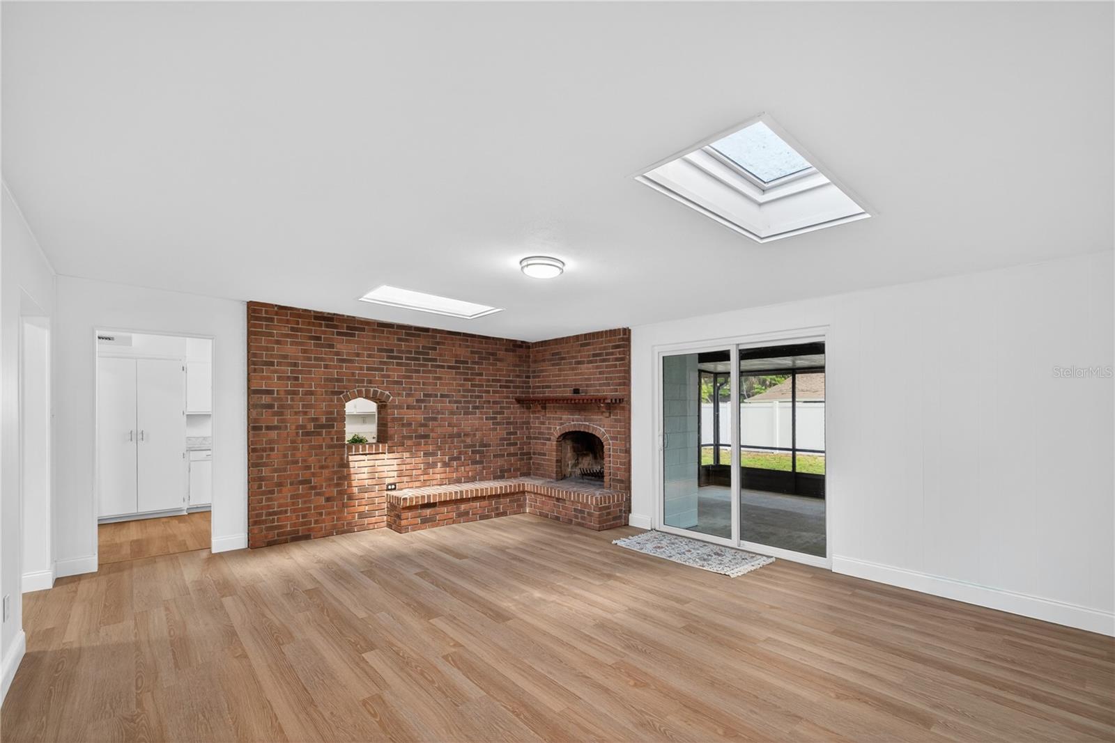 AGNES HEIGHTS - Residential
