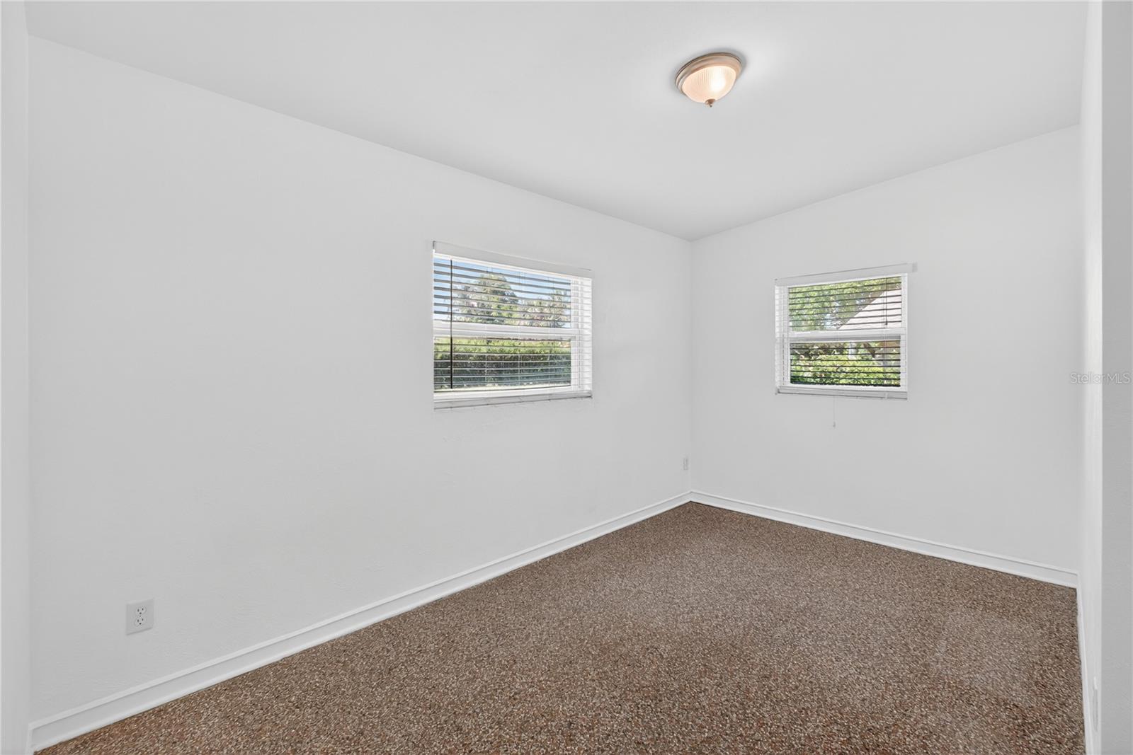 AGNES HEIGHTS - Residential