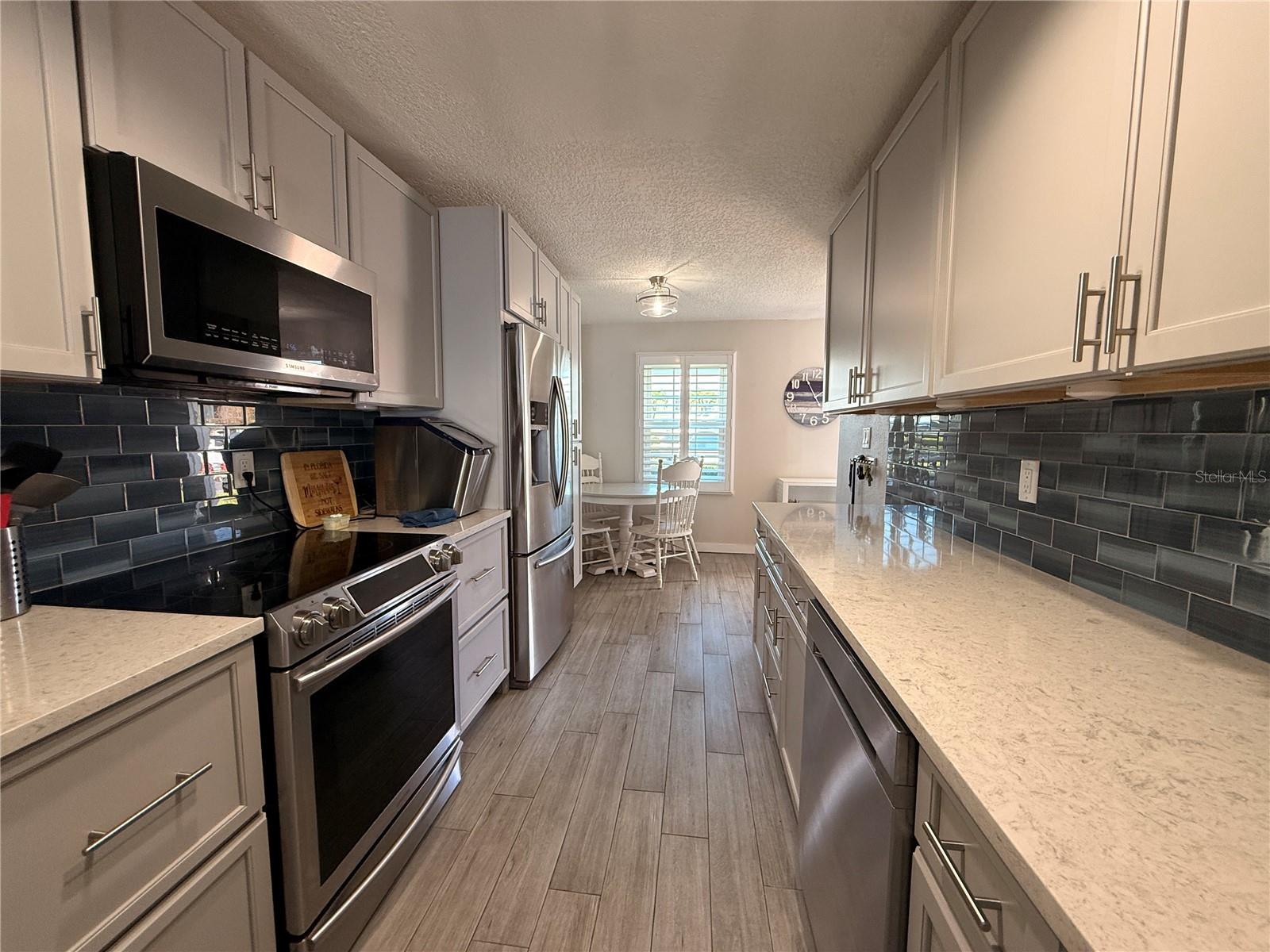 4942 COQUINA KEY DRIVE SE