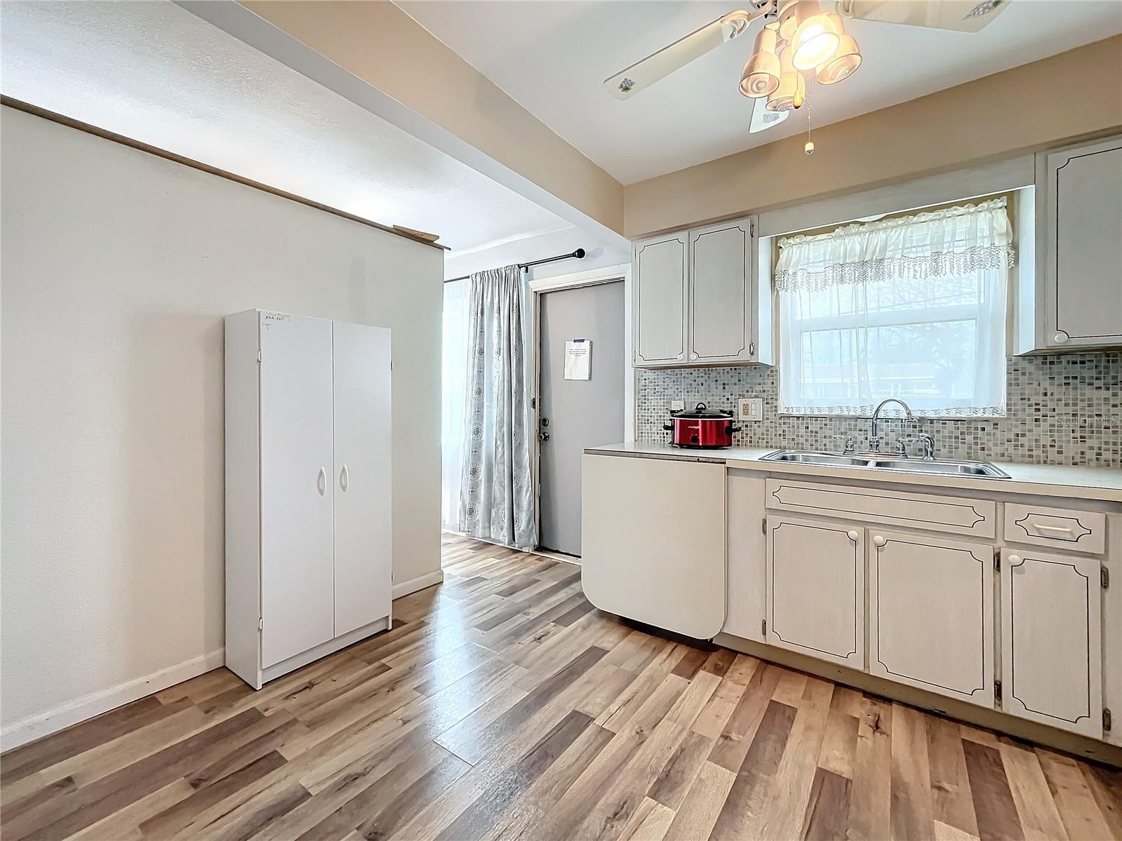 VENDOME VILLAGE - Residential