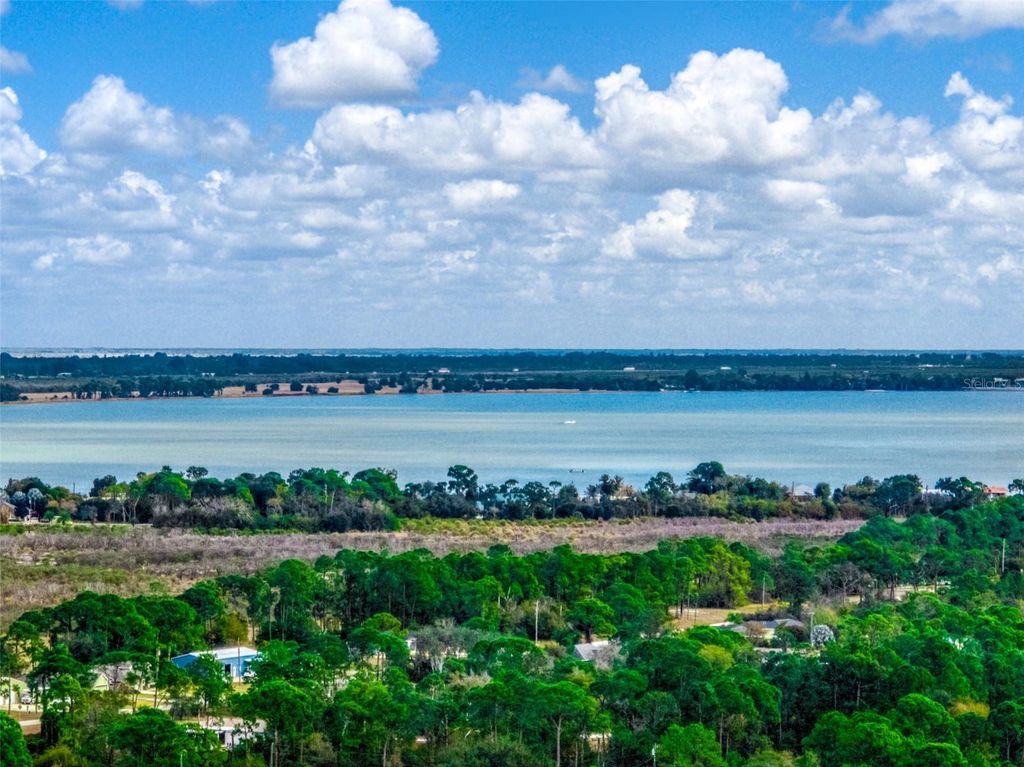 Photo of 113 Walker Avenue NE, Lake Placid, FL 33852 (MLS # O6383780)