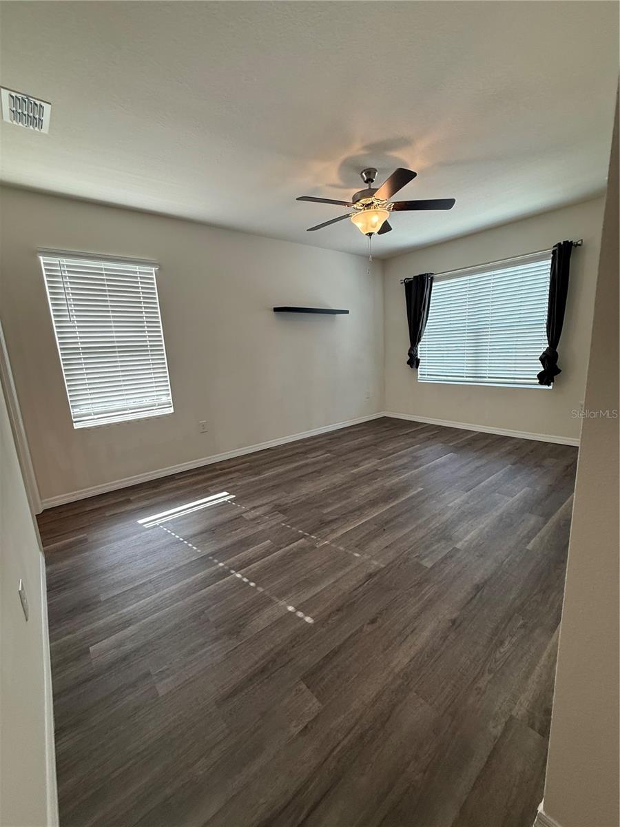 DANBURY/RIDGEWOOD LKS - Residential Lease