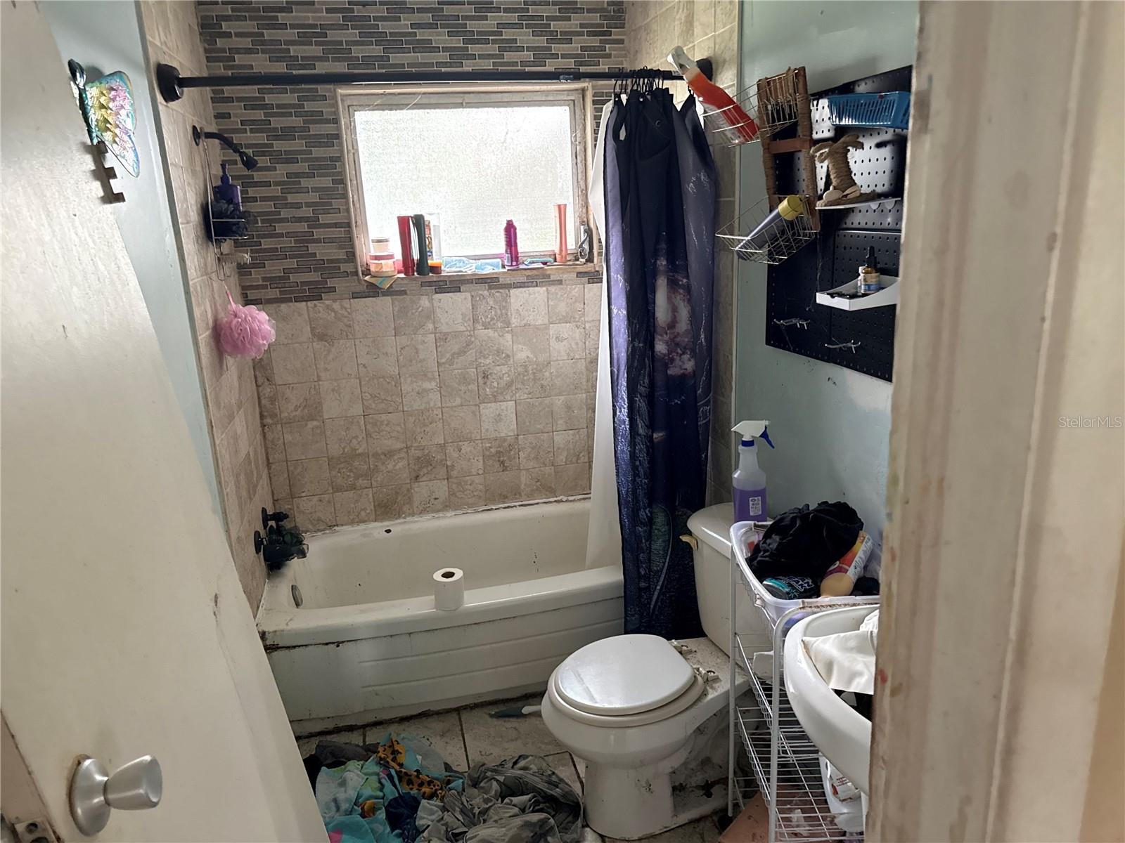 BEVERLY HILLS MARKET AREA - Residential