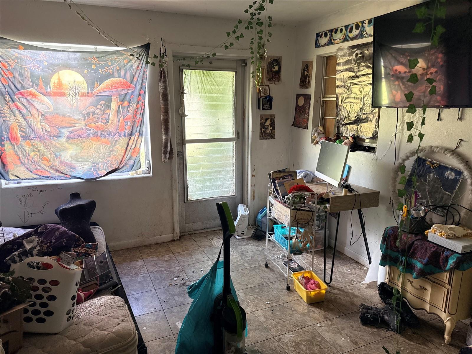 BEVERLY HILLS MARKET AREA - Residential