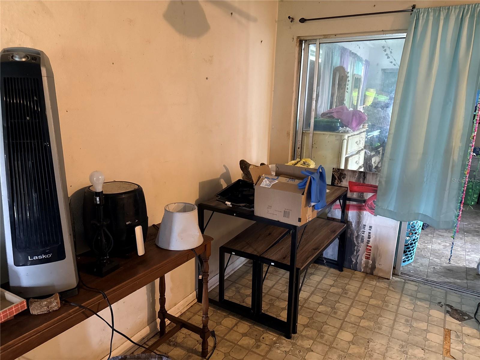 BEVERLY HILLS MARKET AREA - Residential