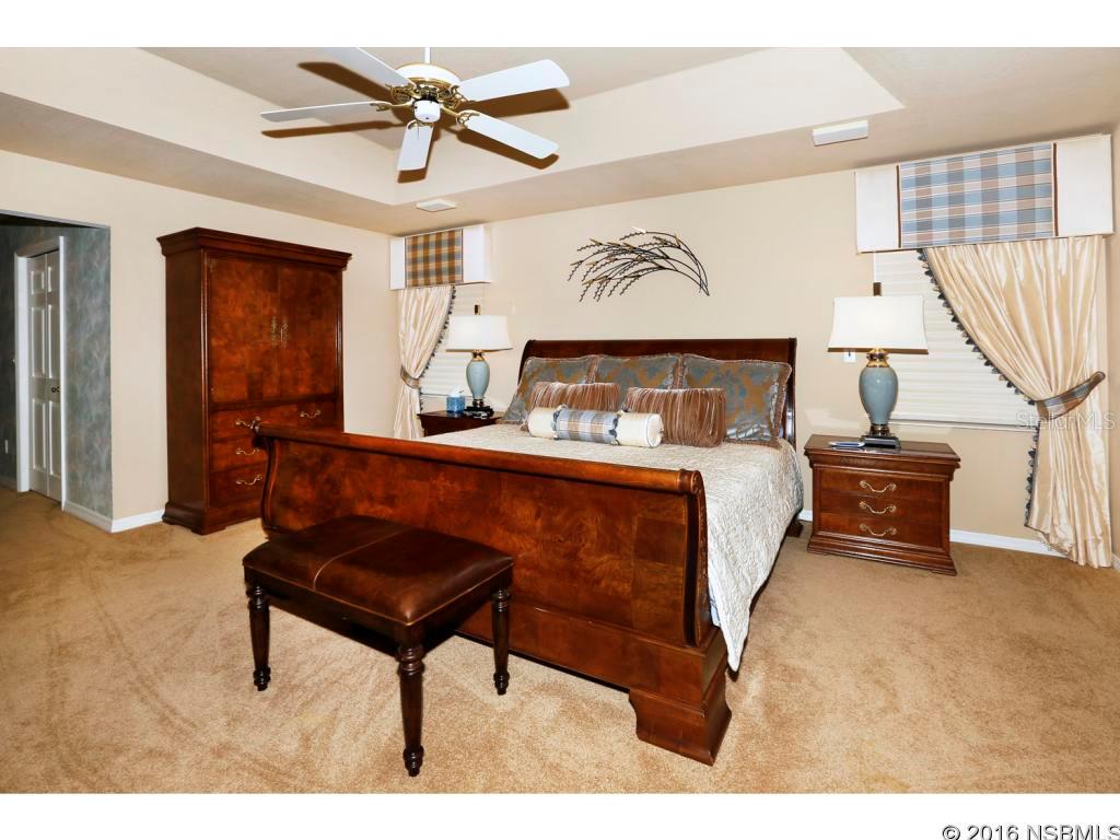 Yacht Club Island Estate - Residential