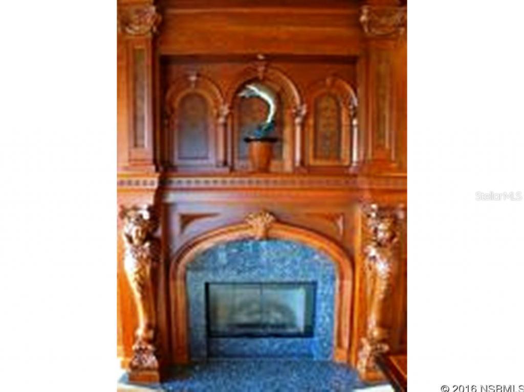 Yacht Club Island Estate - Residential