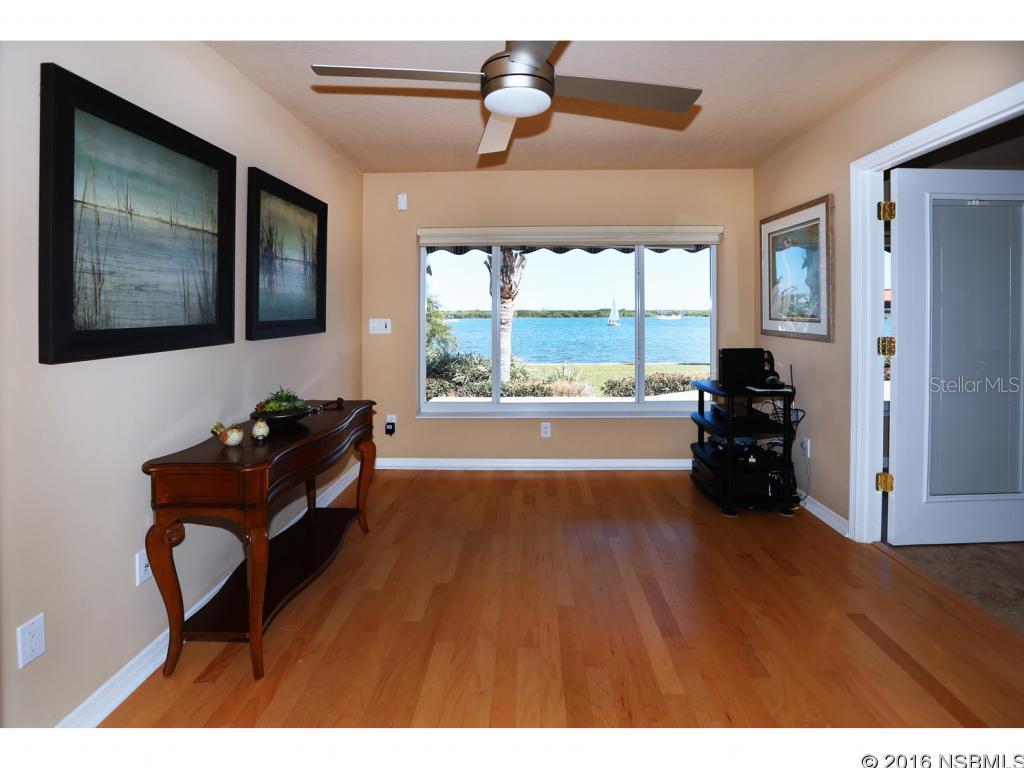 Yacht Club Island Estate - Residential