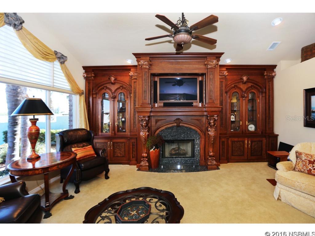 Yacht Club Island Estate - Residential