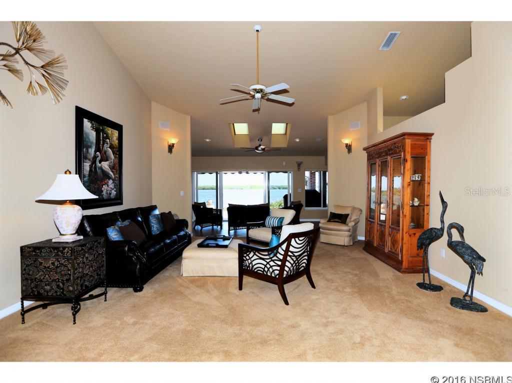 Yacht Club Island Estate - Residential