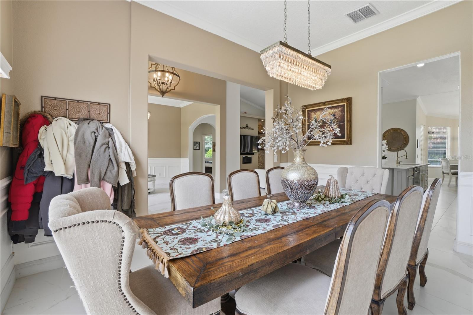 SEVILLE CHASE - Residential