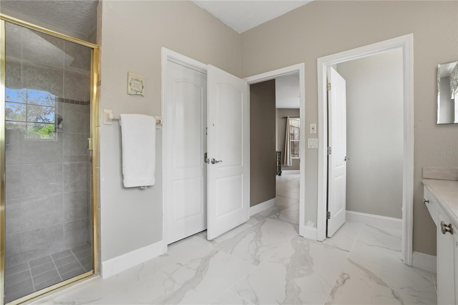 SEVILLE CHASE - Residential