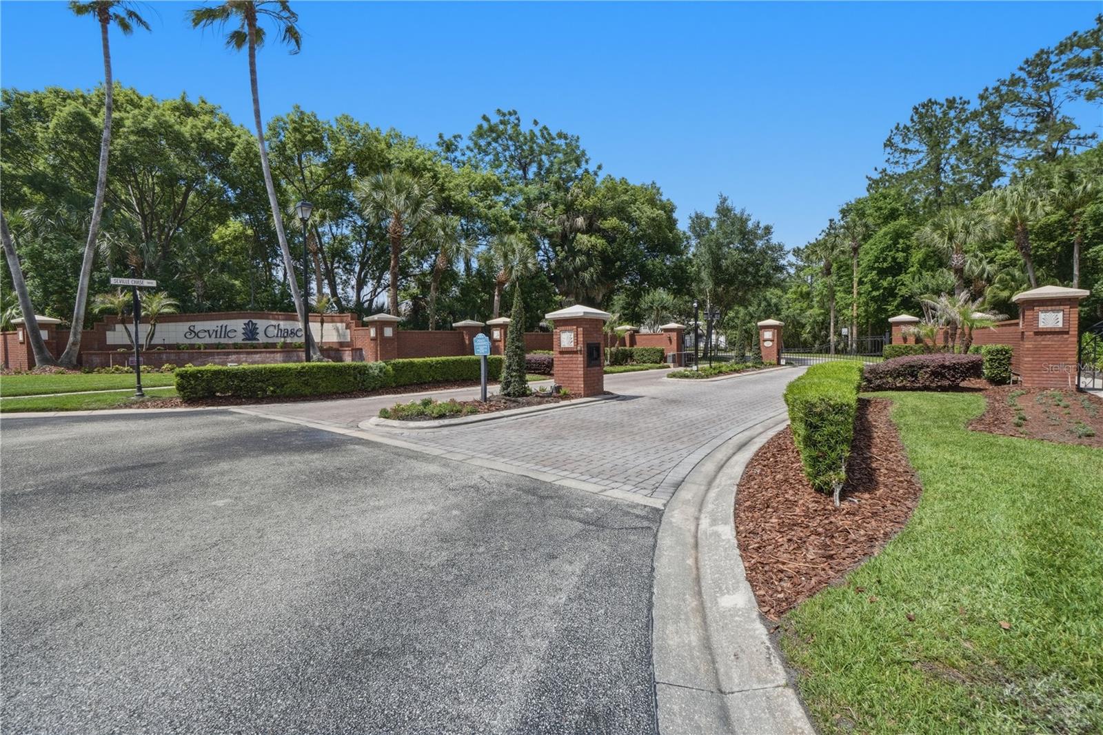 SEVILLE CHASE - Residential