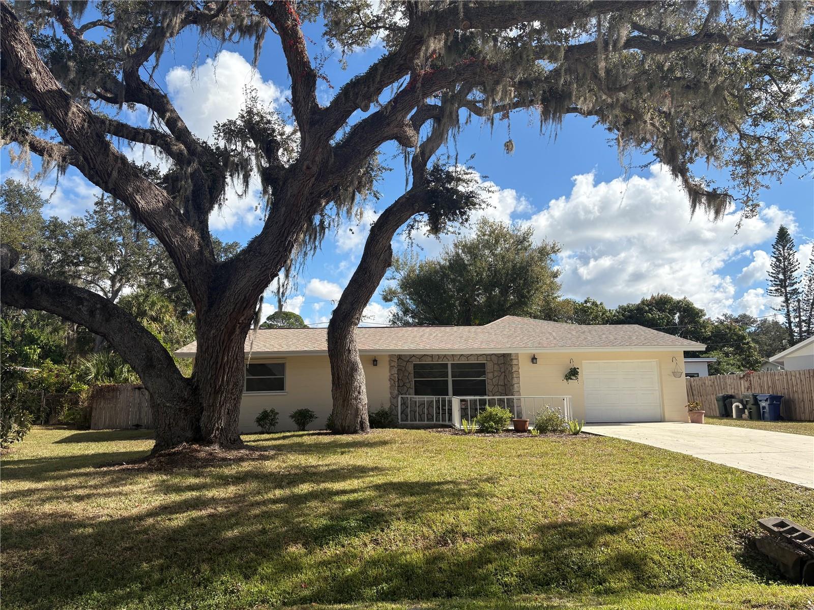SARASOTA SPRINGS - Residential