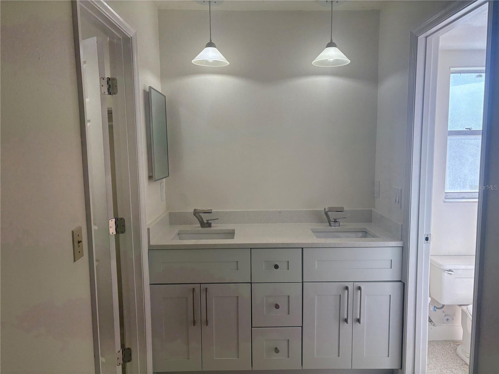 SARASOTA SPRINGS - Residential