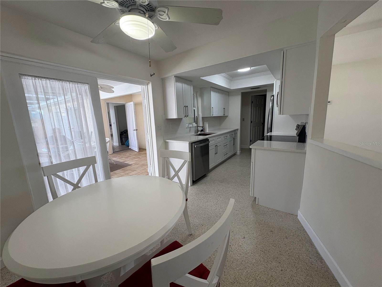 SARASOTA SPRINGS - Residential