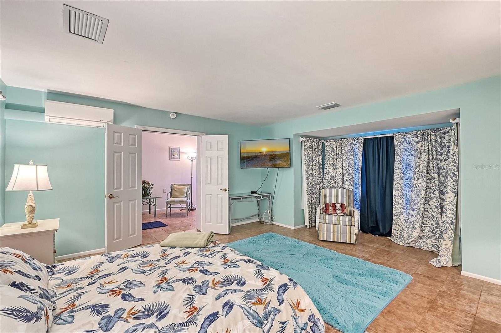 CASEY KEY - Residential