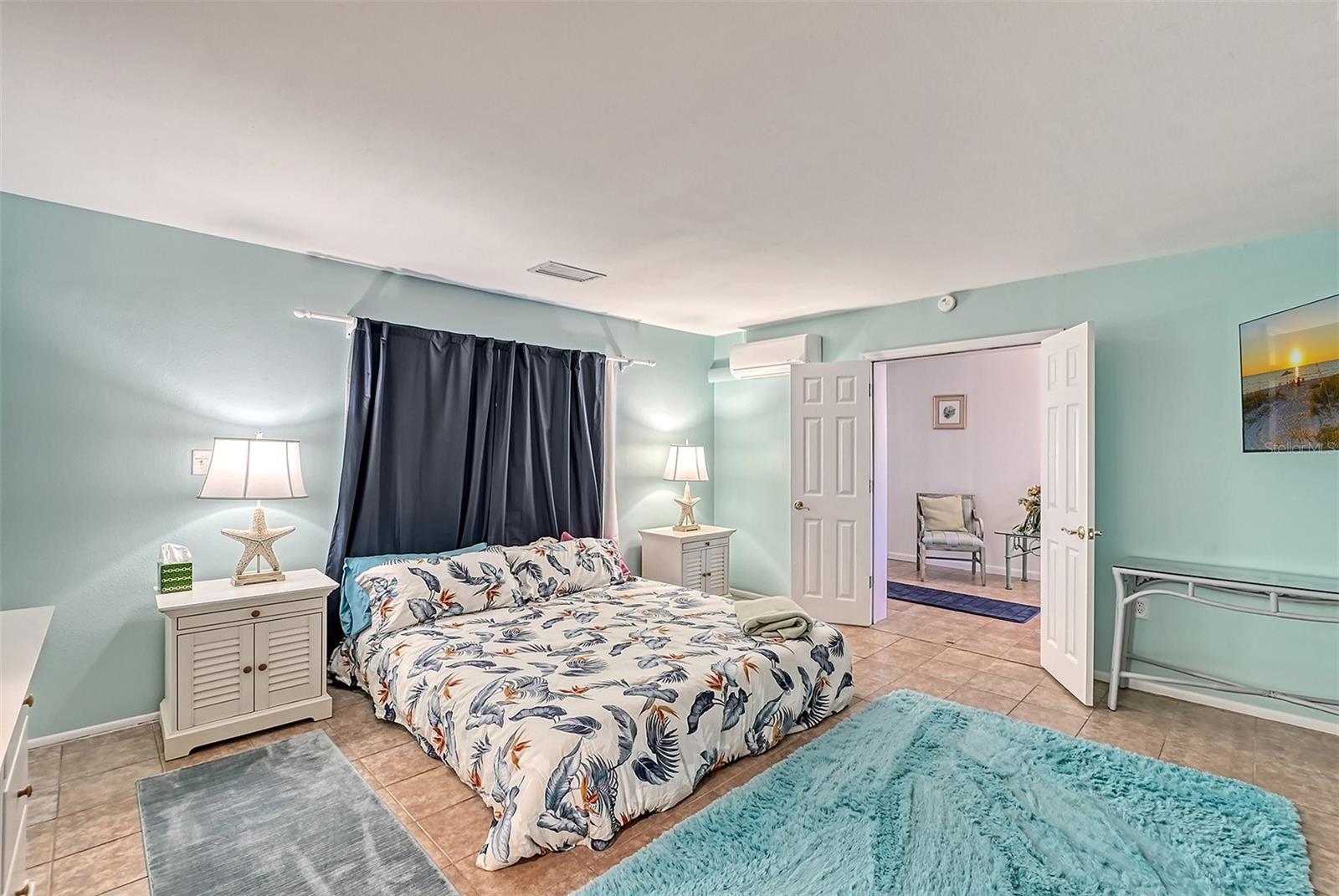 CASEY KEY - Residential