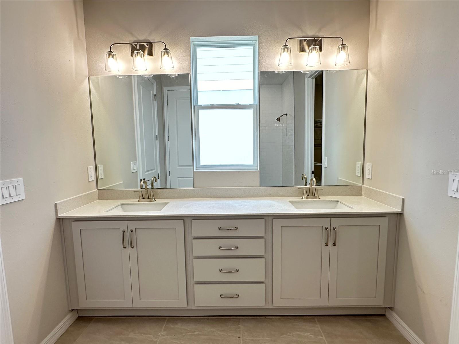 BERRY BAY - Residential