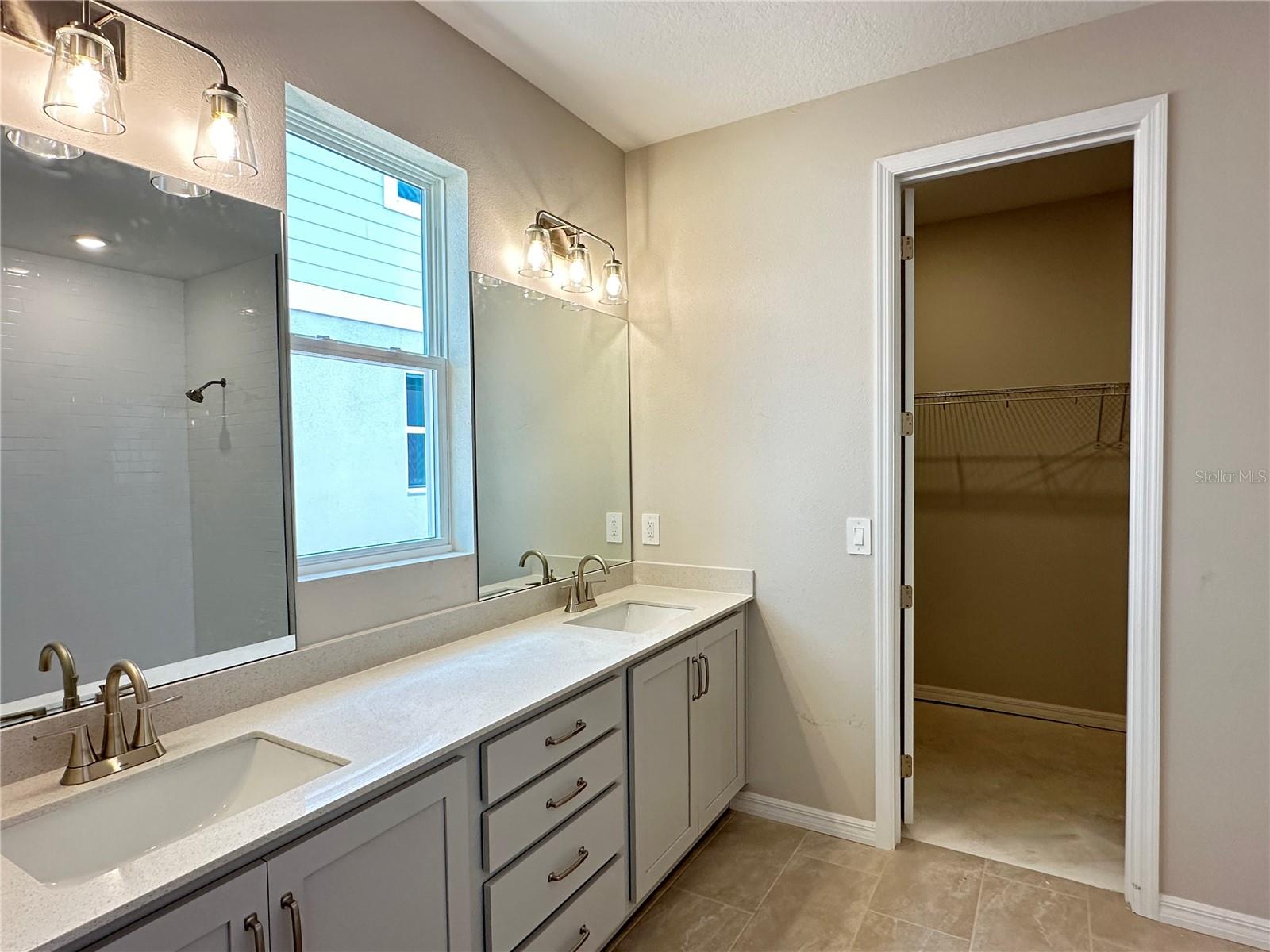 BERRY BAY - Residential